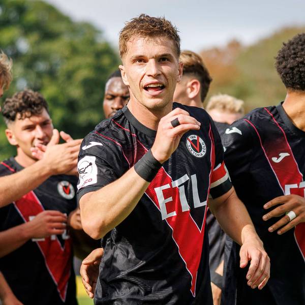KOELN, GERMANY - SEPTEMBER 19, 2026: David Otto Viktoria Köln, 10 celebrates his goalmaking it 20 together with his teammates during the 3rd division match on gameday 7 between Viktoria Koeln vs. FC Ingolstadt at the Sportpark Hoehenberg on September 19, 2026 in Koeln, Germany. DFL REGULATIONS PROHIBIT ANY USE OF PHOTOGRAPHS AS IMAGE SEQUENCES AND/OR QUASI-VIDEO. Nordrhein-Westfalen Germany Copyright: xAxelxKohringx