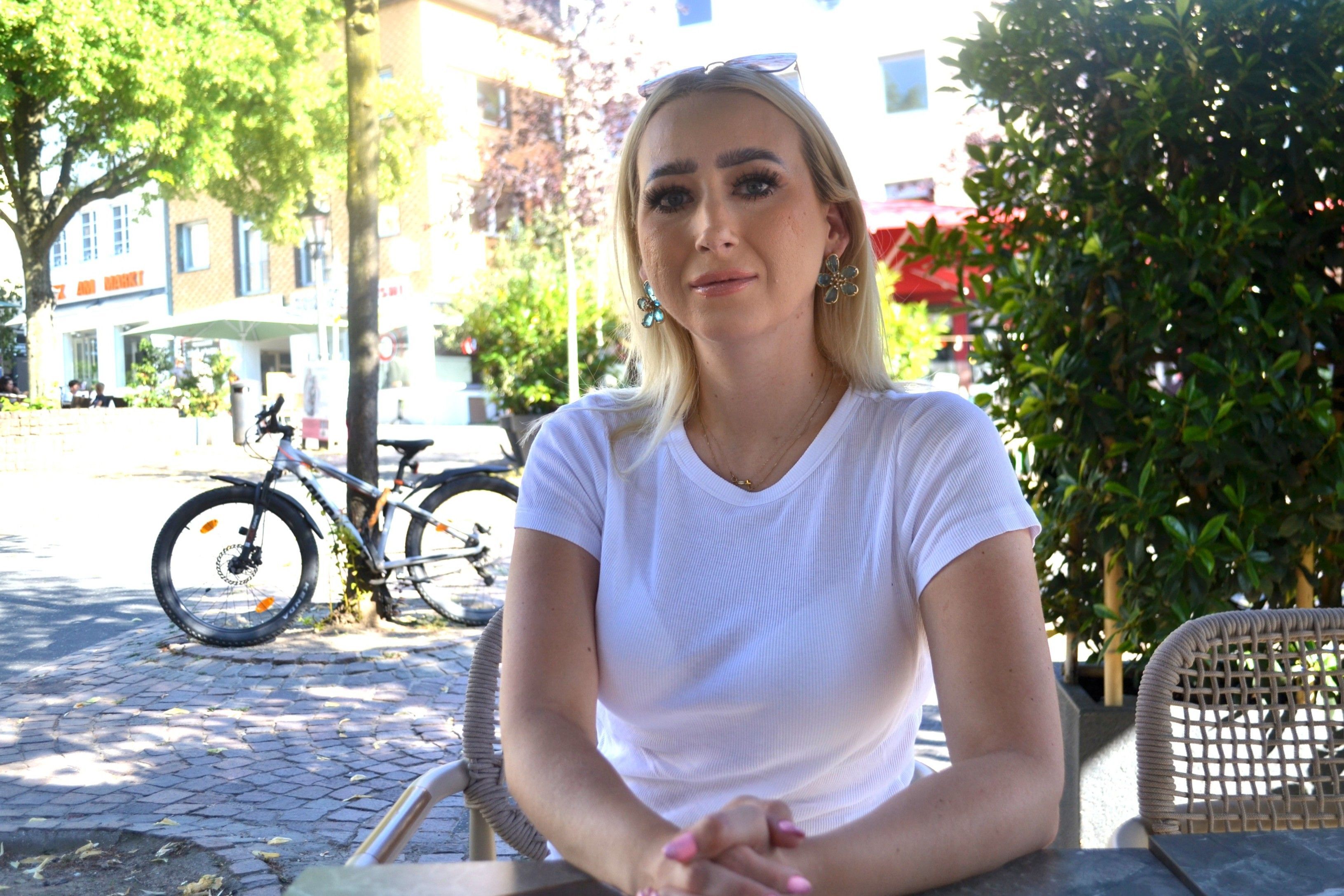 Die Influencerin, bekannt unter dem Namen Sophiatokk hat ein Buch über ihre Erfahrungen geschrieben.