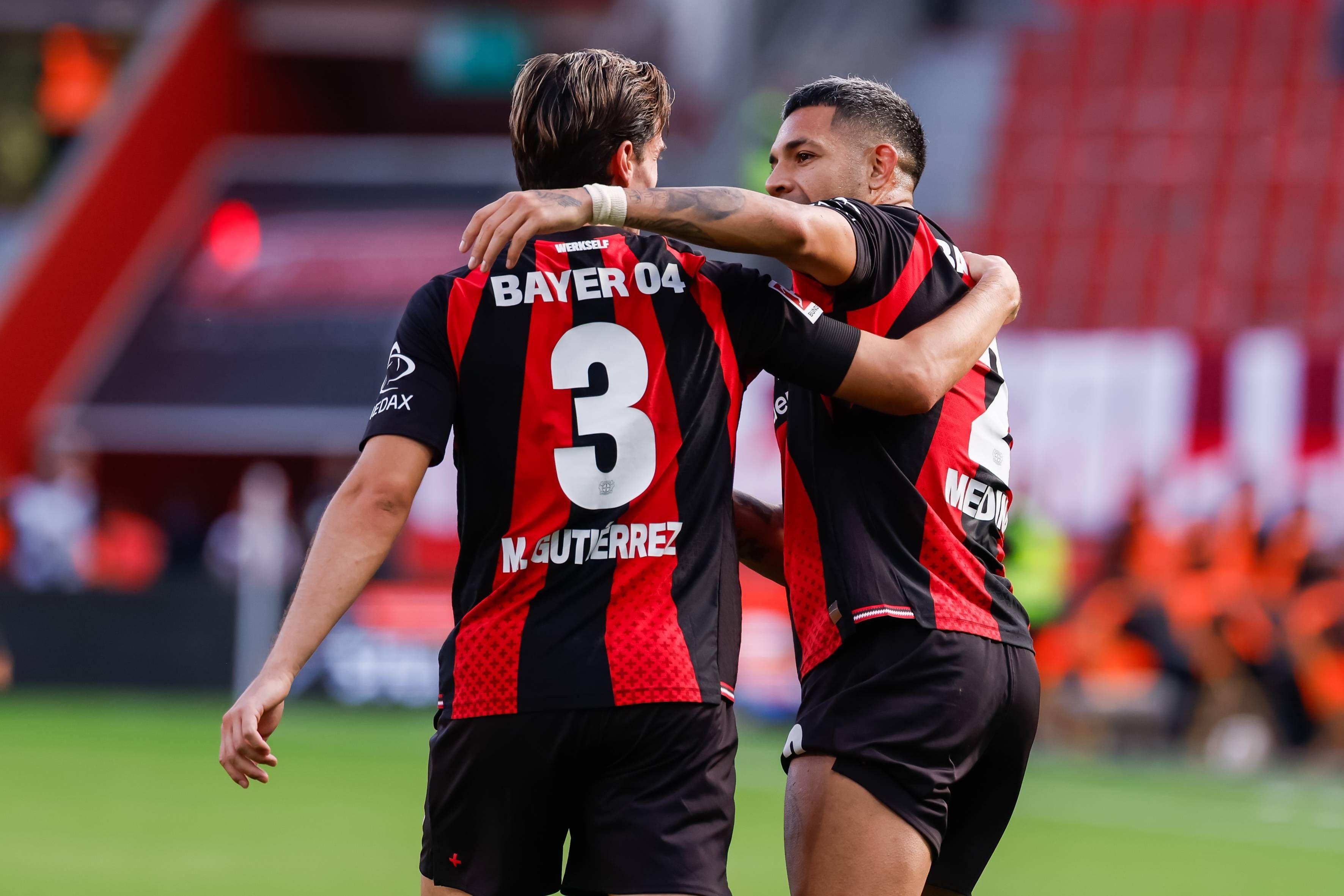 LEVERKUSEN - 3 Miguel Gutierrez of Bayer Leverkusen celebrates his team s second goal during the Bundesliga match between Bayer 04 Leverkusen and RB Leipzig at the BayArena on September 20, 2026, in Leverkusen, Germany. MARCEL TER BALS / ANP Bundesliga 2026/27 xVIxANPxSportx/xMarcelxterxBalsxIVx 569406767 originalFilename: 569406767.jpg