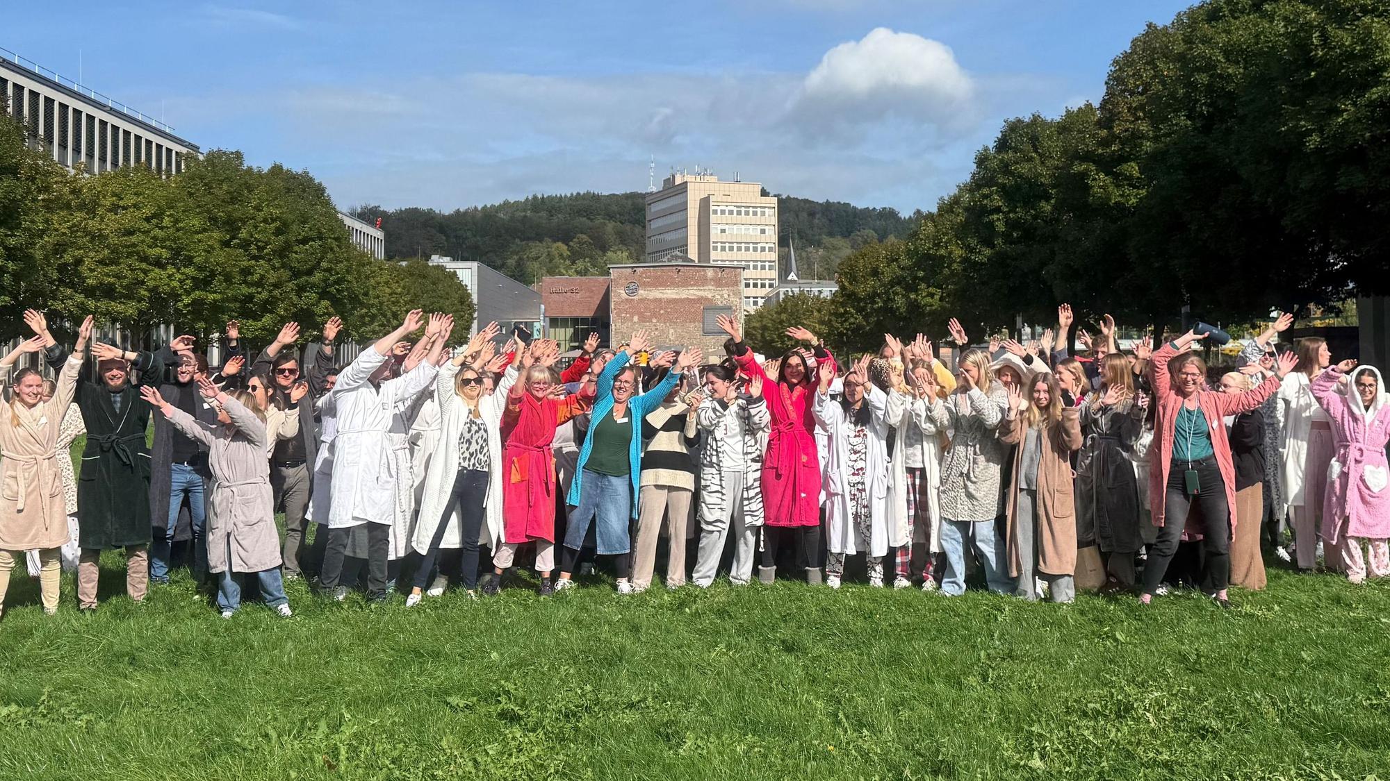 Aufmerksamkeit erregte der Flashmop zum Welt-Alzheimertag in Gummersbach.