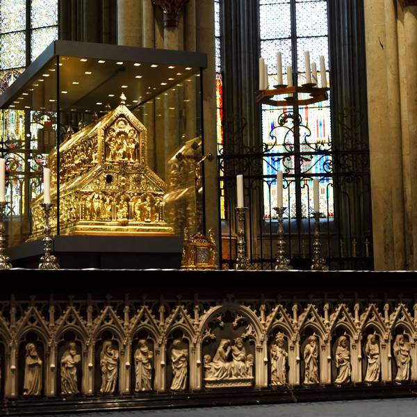 Der Schrein im Kölner Dom, in dem die Gebeine der Heiligen Drei Könige aufbewahrt werden