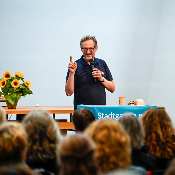 Eckart von Hirschhausen ist Arzt, Moderator und Wissenschaftsjournalist. Er war Gast beim Live-Talk der Reihe „100 Ideen für Köln“ des „Kölner Stadt-Anzeiger“.