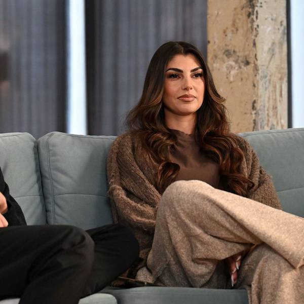 Zwischen Jimi Blue Ochsenknecht und Yeliz Koc knallt es in der zweiten Staffel ihrer Serie „Yeliz & Jimi - We Are Family?!“ ordentlich. (Bild: Sky / B 28 / Stefanie Schumacher)