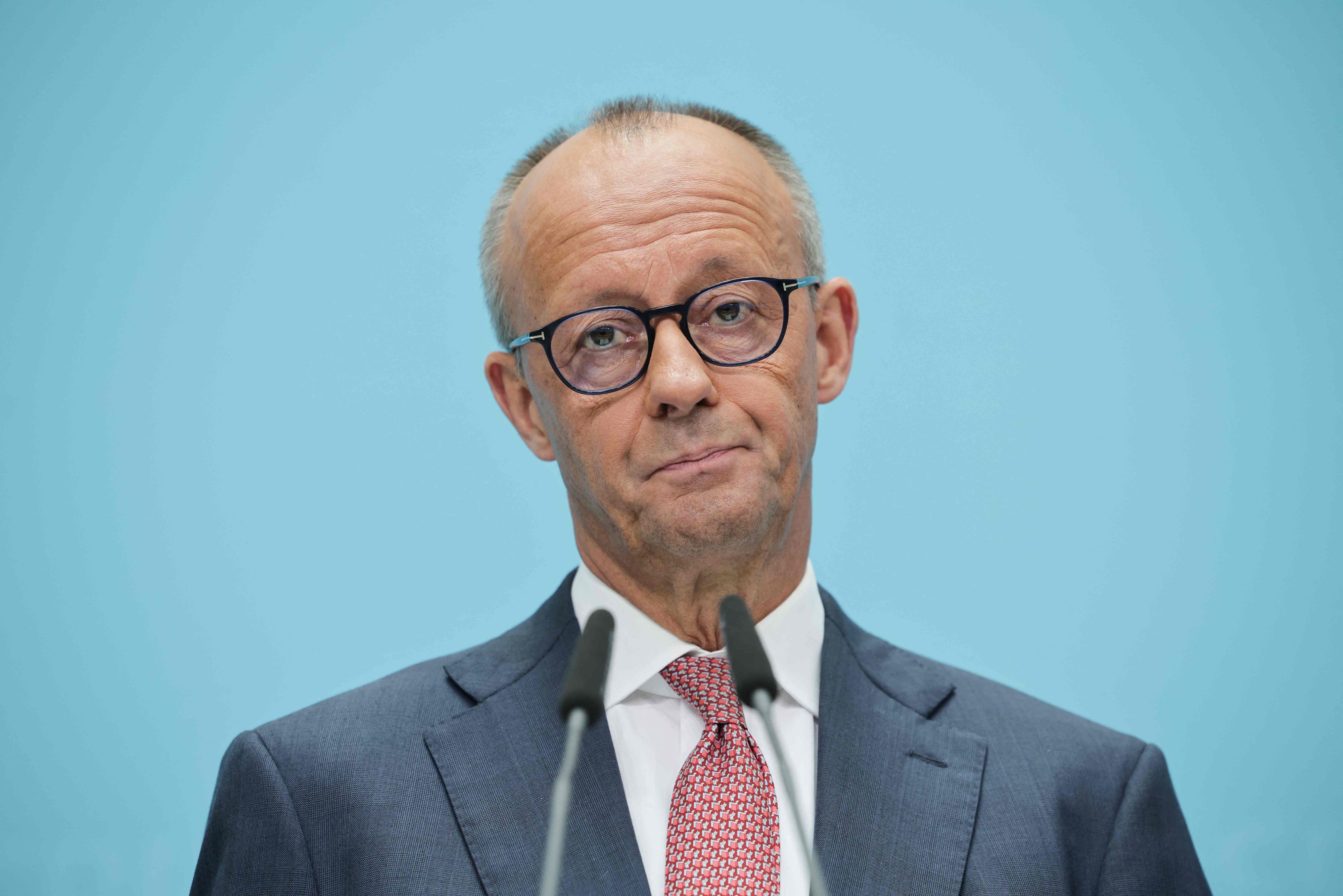 Bundeskanzler Friedrich Merz (CDU) am Montag bei seiner Pressekonferenz in Berlin. (Archivbild)