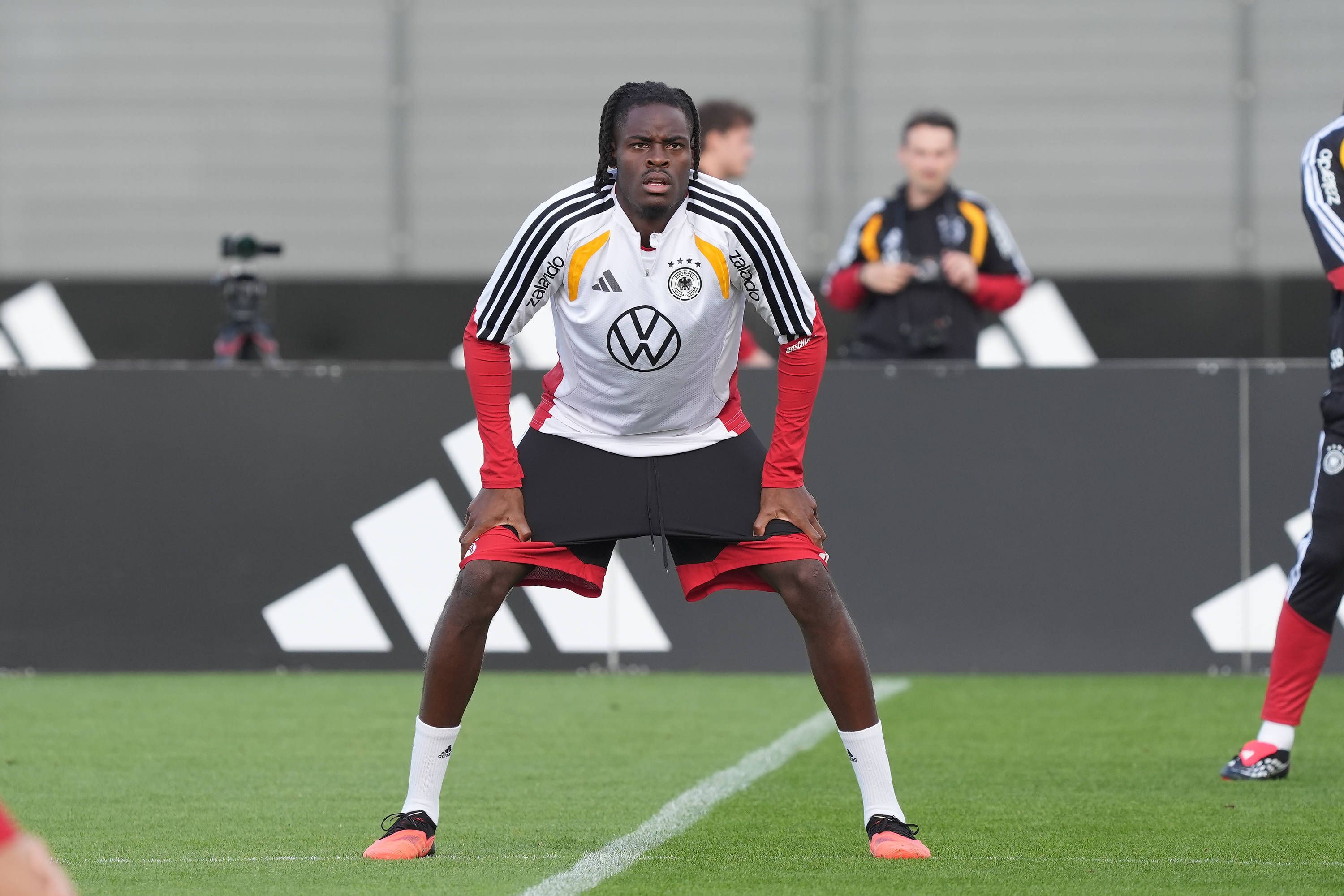Yann Aurel Bisseck Deutschland - Herzo Base 22.09.2026: Deutsche Nationalmannschaft Nations League Vorbereitung, Home Ground, HerzoBase, World of Adidas, Herzogenaurach *** Yann Aurel Bisseck Germany Herzo Base September 22, 2026 German National Team Nations League Preparation, Home Ground, HerzoBase, World of Adidas, Herzogenaurach