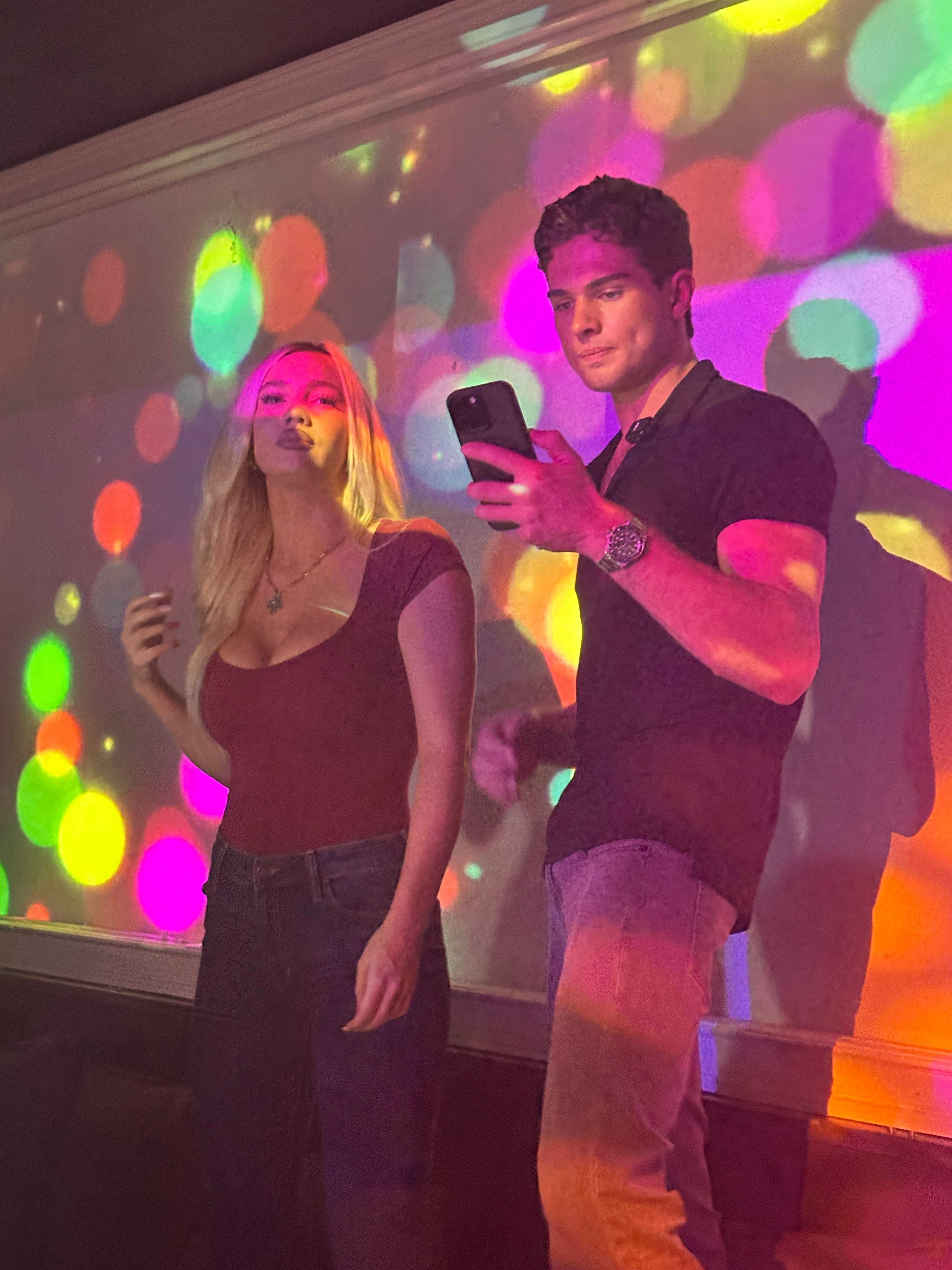 Influencer Braden Peters aka Clavicular auf einer Party.