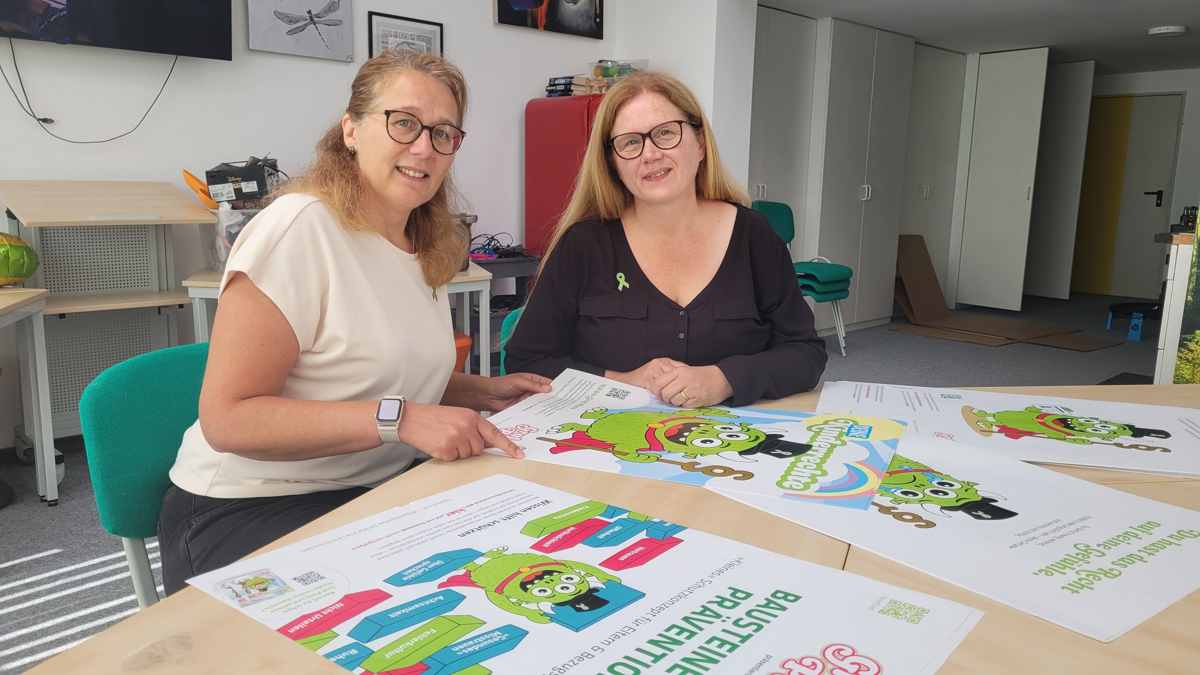 Das Foto zeigt Steffi Lachmann und Michaela Goldau