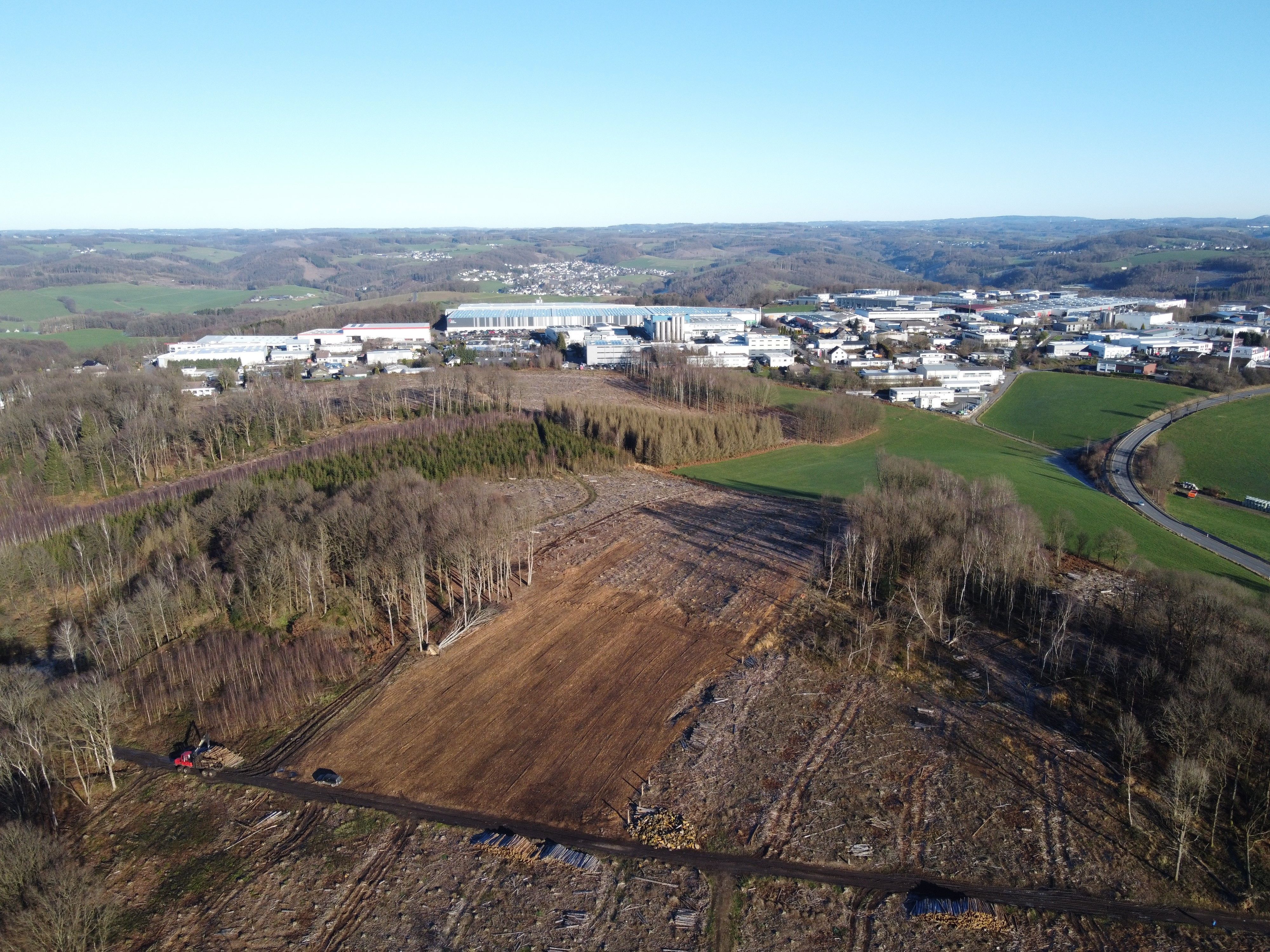 Südwestlich des jetzigen Gewerbegebietes Klause soll die Erweiterung auf rund 34 Hektar erfolgen. Der Abstand zum Ort Weyer wird größer.