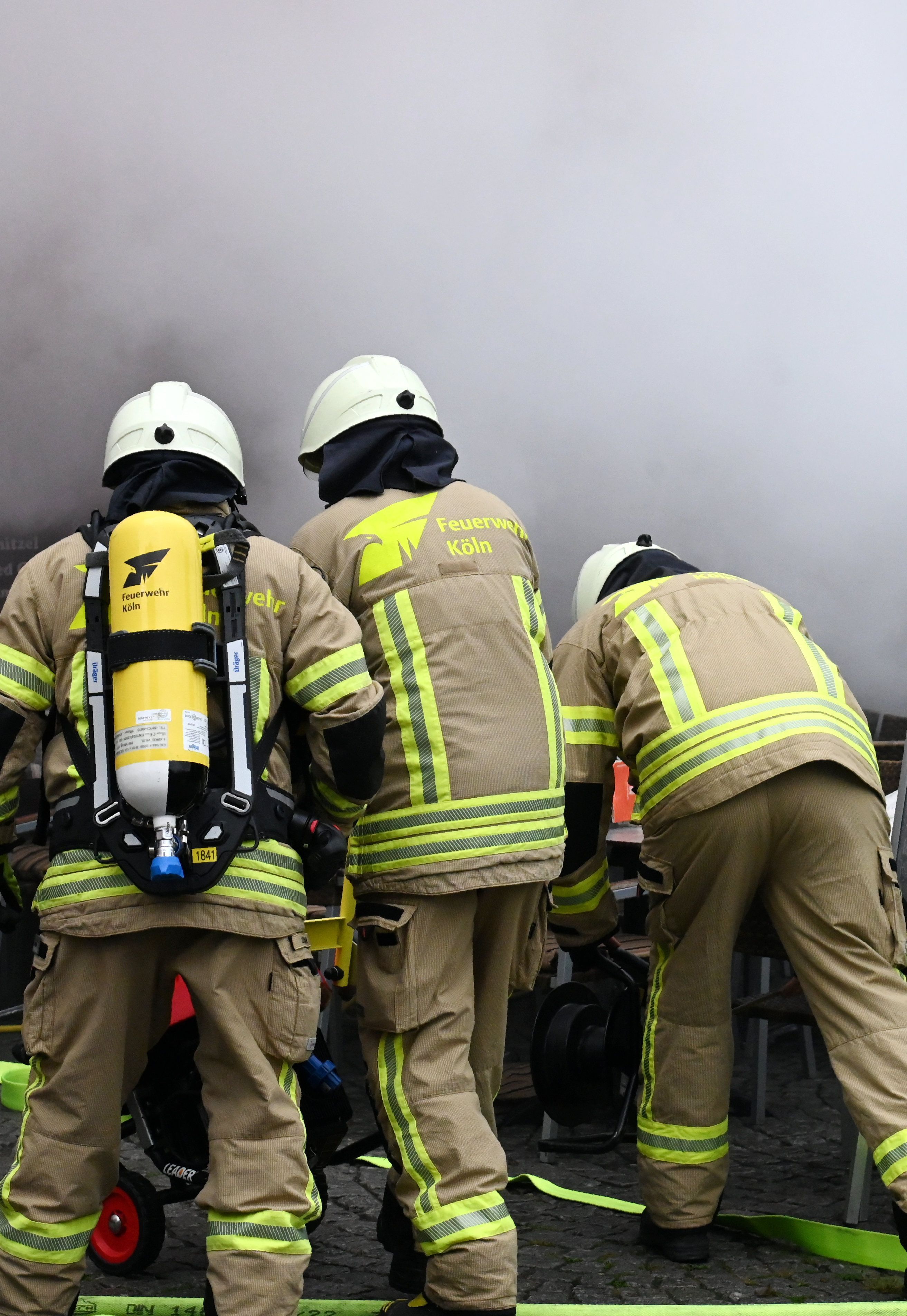 Die Kölner Feuerwehr ist zu einem Brand gerufen worden. (Archivbild)