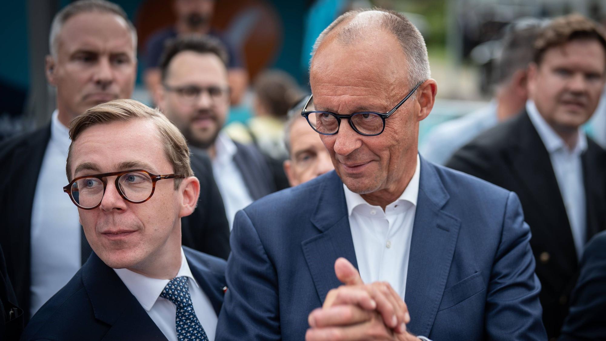 Philipp Amthor und Bundeskanzler Friedrich Merz