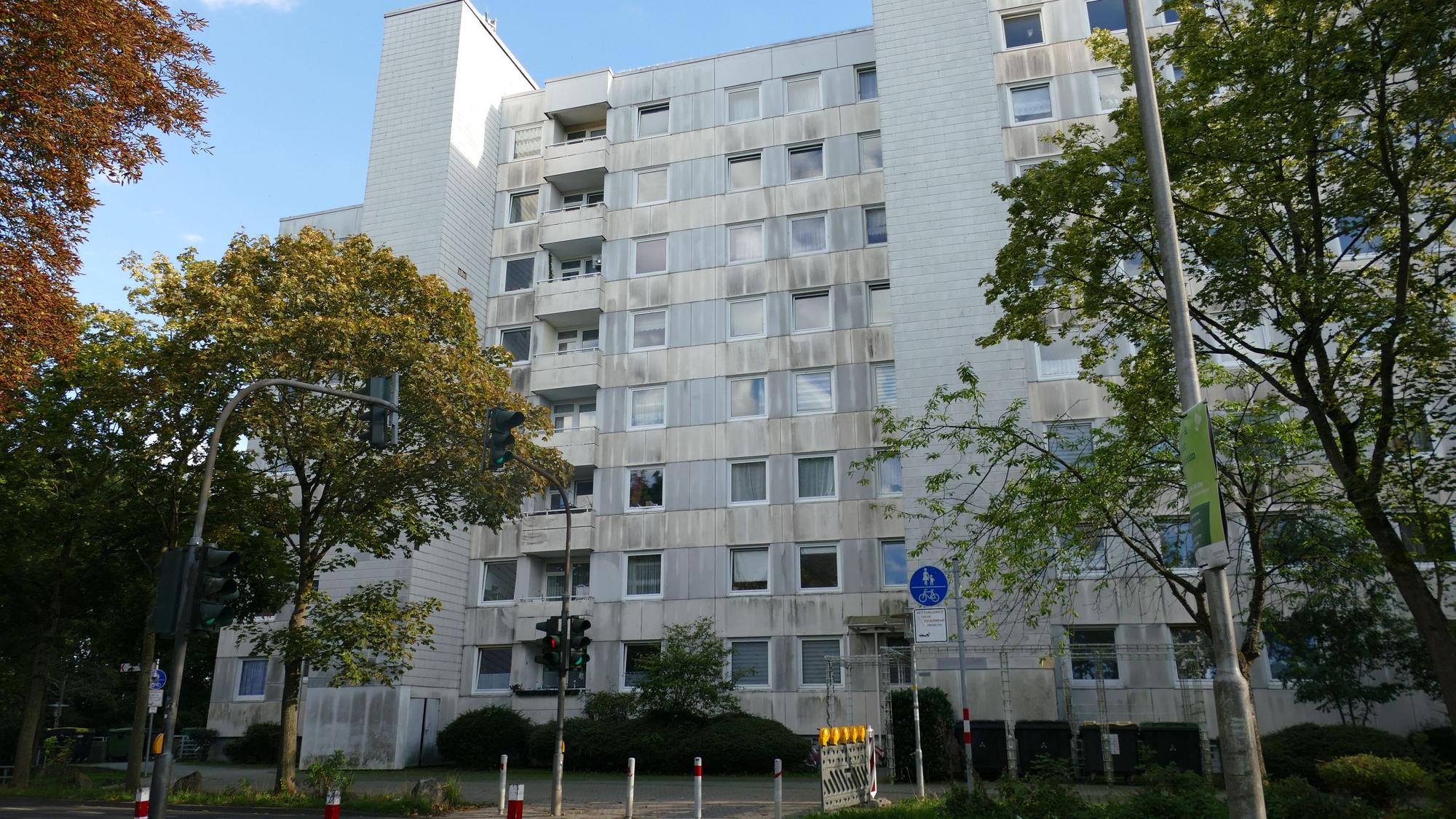 An dem Hochhauskomplex Adendorfer Straße gibt es schon seit Längerem strukturelle Probleme.