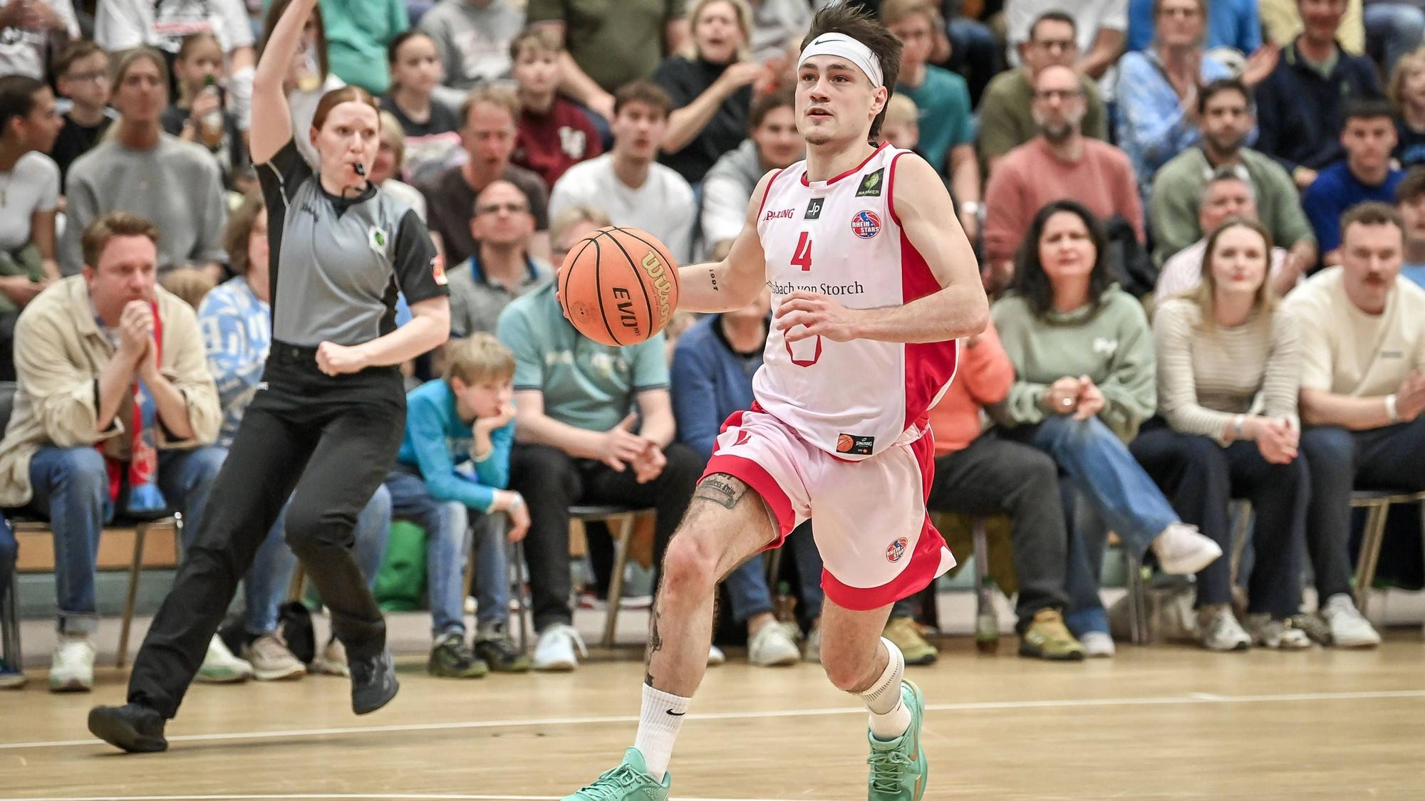 Barmer 2. Basketball Bundesliga ProB: Rheinstars Koeln vs. LOK BERNAU, 20.04.2025 Luca Michels RheinStars Koeln 4, Barmer 2. Basketball Bundesliga ProB: Rheinstars Koeln vs. LOK BERNAU am 20.04.2025 im ASV Koeln in Koeln Nordrhein-Westfalen *** Barmer 2 Basketball Bundesliga ProB Rheinstars Koeln vs LOK BERNAU, 20 04 2025 Luca Michels RheinStars Koeln 4 , Barmer 2 Basketball Bundesliga ProB Rheinstars Koeln vs LOK BERNAU on 20 04 2025 at ASV Koeln in Koeln North Rhine-Westphalia Copyright: xBEAUTIFULxSPORTS/Mueller-Laschetx