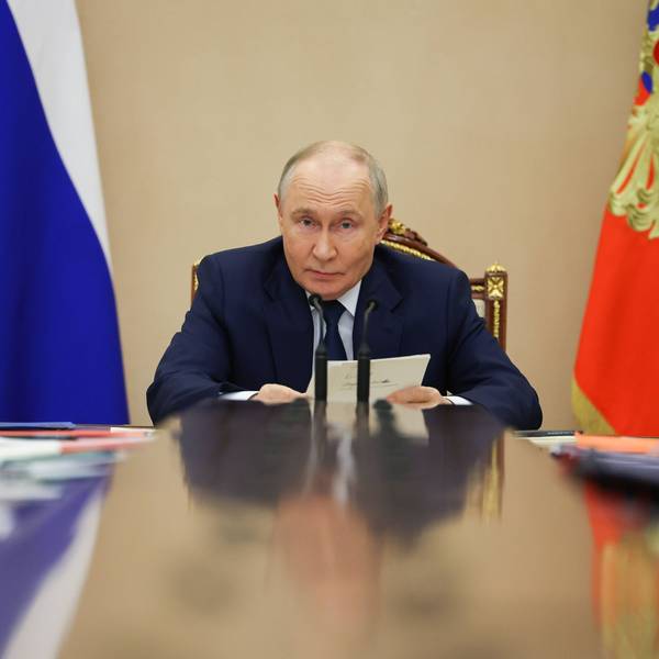 Russlands Machthaber Wladimir Putin bei einer Besprechung im Kreml. (Archivbild)