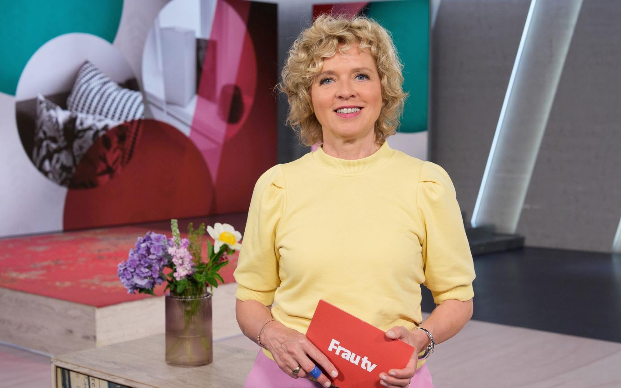 Das Magazin „Frau TV“, hier mit Moderatorin Lisa Ortgies, läuft seit 1997 und wird demnächst eingestellt. (Bild: WDR / Annika Graeff)