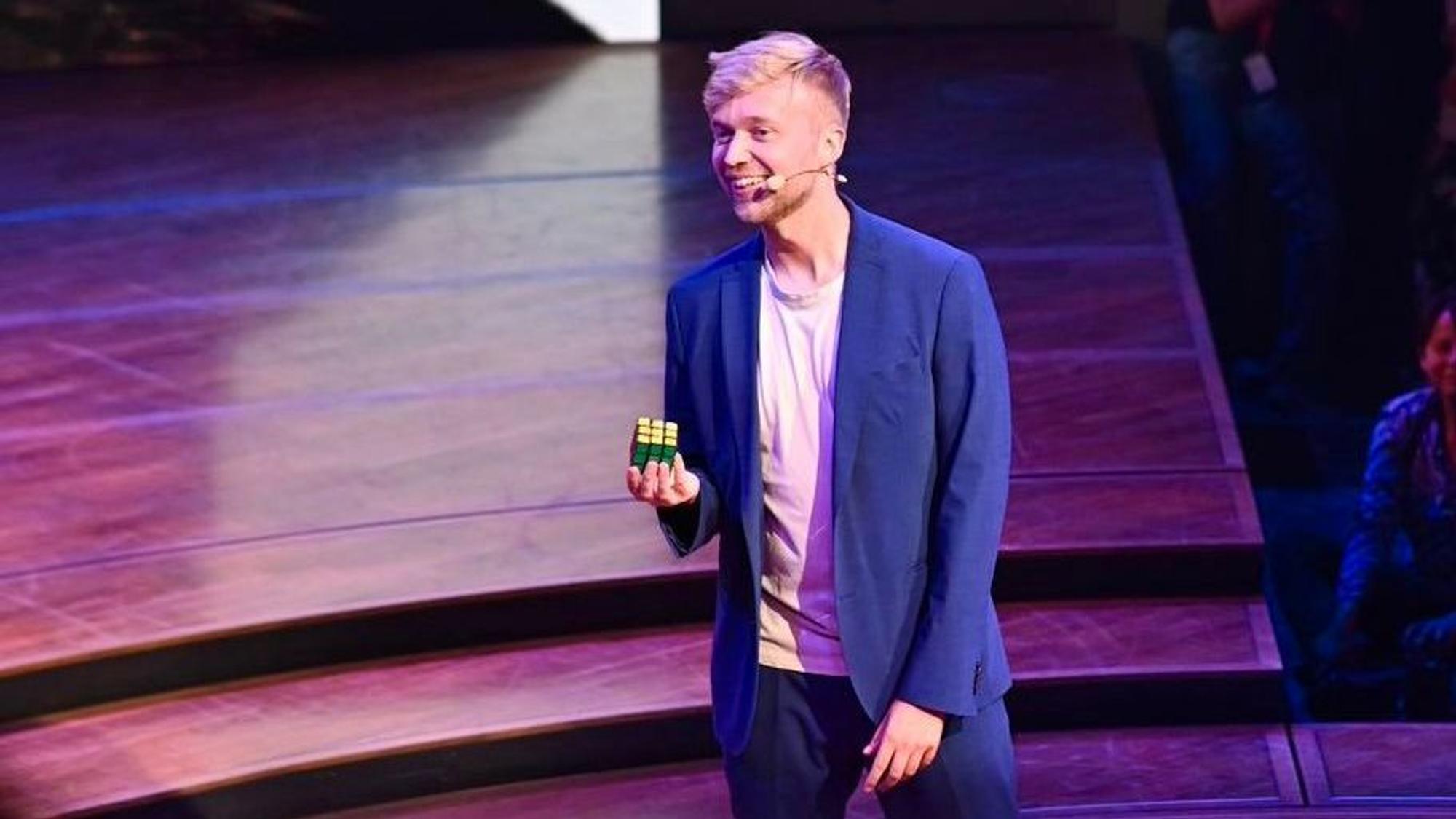 Marc Weide tritt mit seinem Programm „Magier des Monats“ im Scala in Opladen auf.