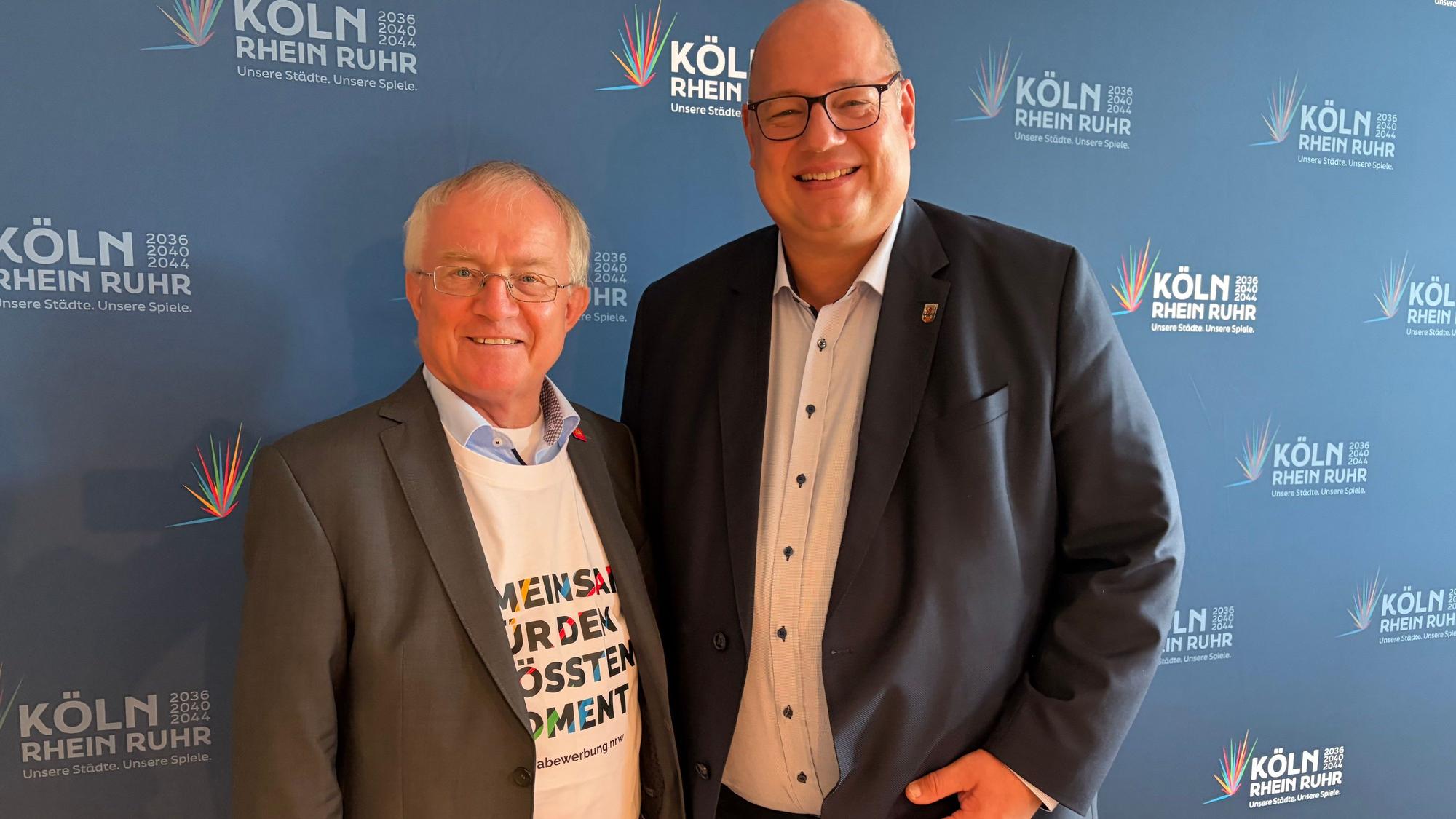 Rüdiger Scholz und Stefan Hebbel im Sport- und Olympiamuseum.