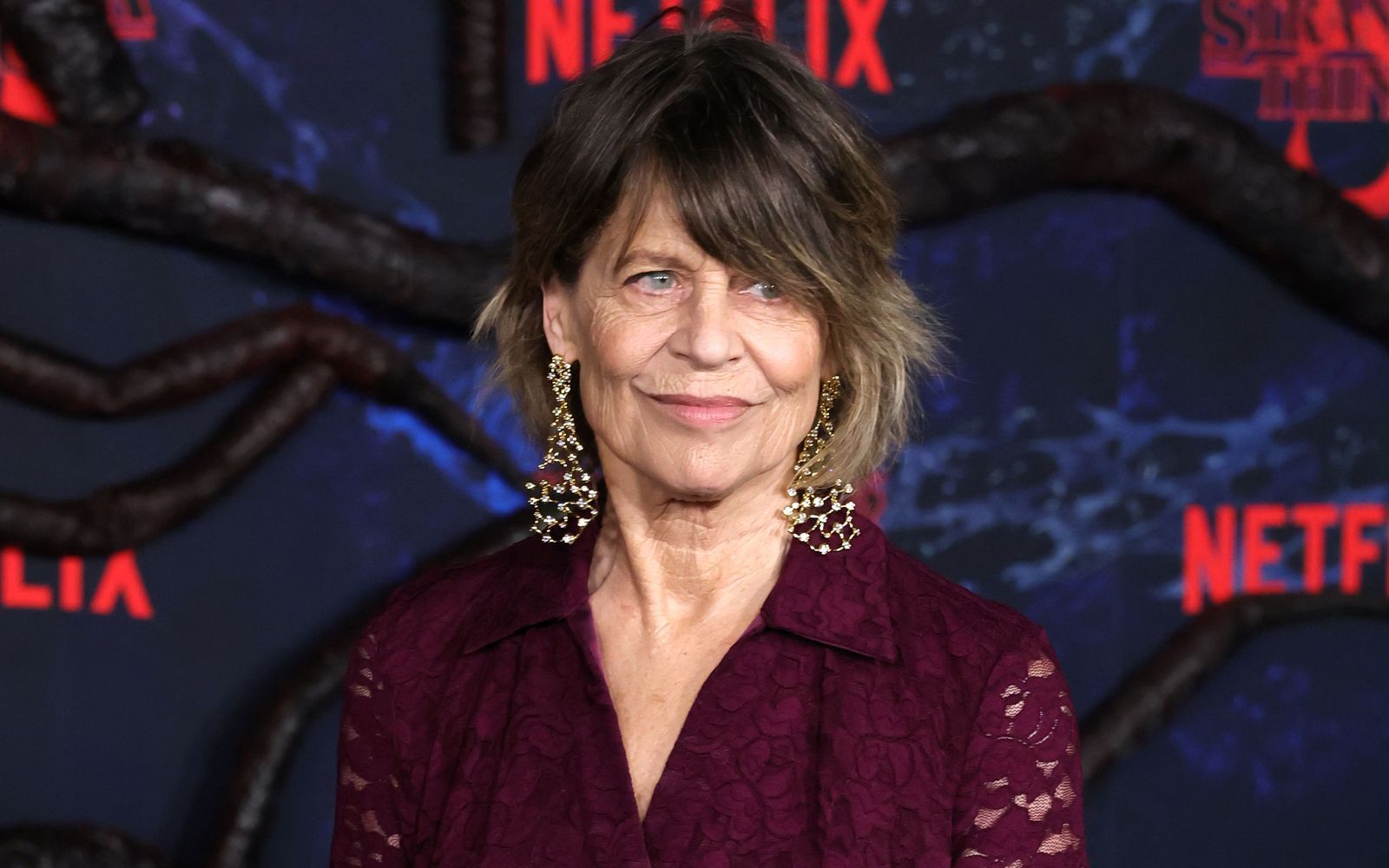 Linda Hamilton gelang mit ihrem Auftritt in der fünften Staffel der Netflix-Serie „Stranger Things“ ein spektakuläres Comeback. (Bild: 2025 Getty Images/Kevin Winter)
