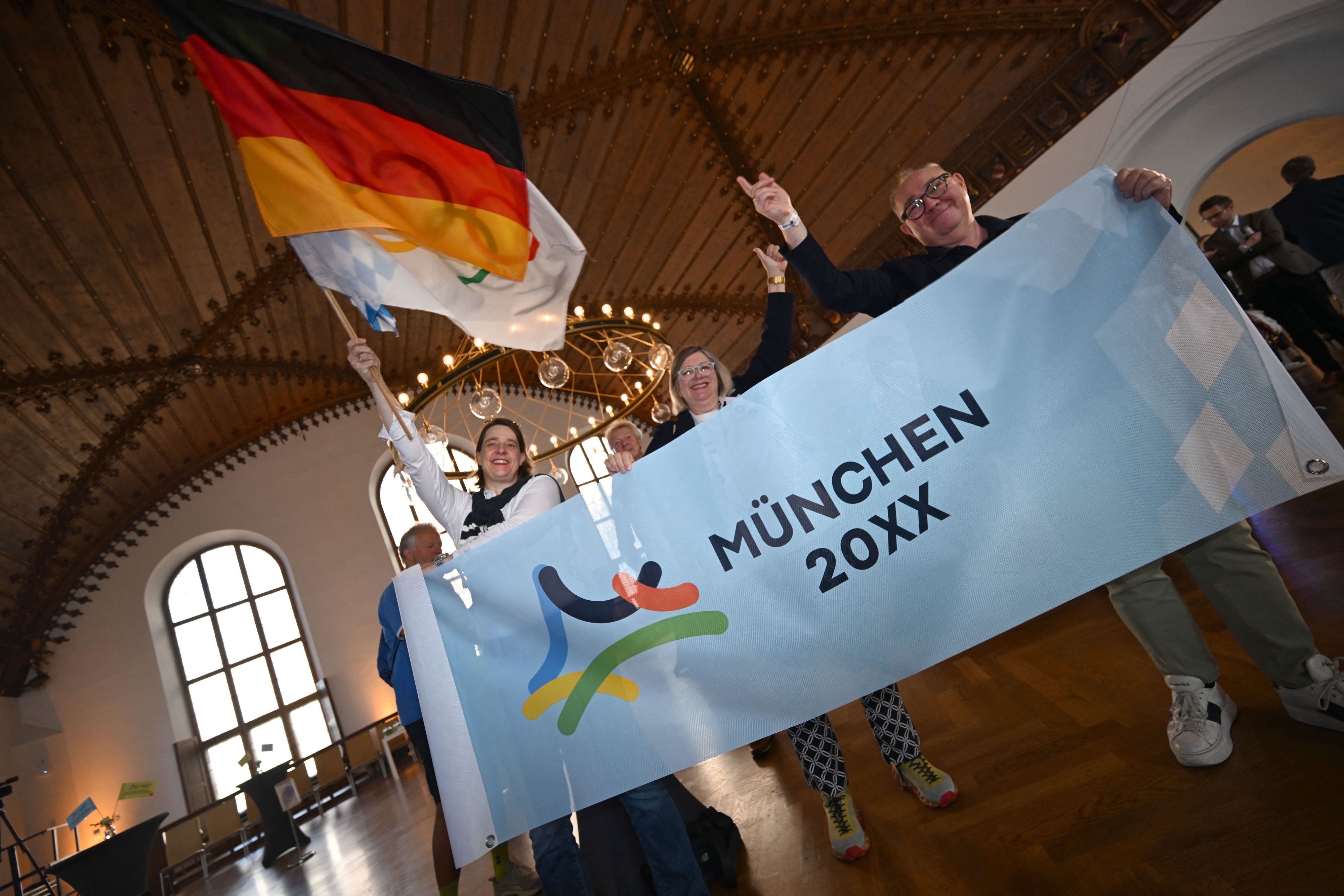 In München wurde nach dem Entscheid in Baden-Baden gefeiert.