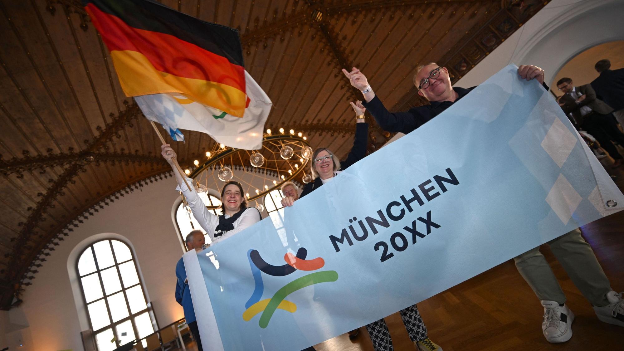 In München wurde nach dem Entscheid in Baden-Baden gefeiert.