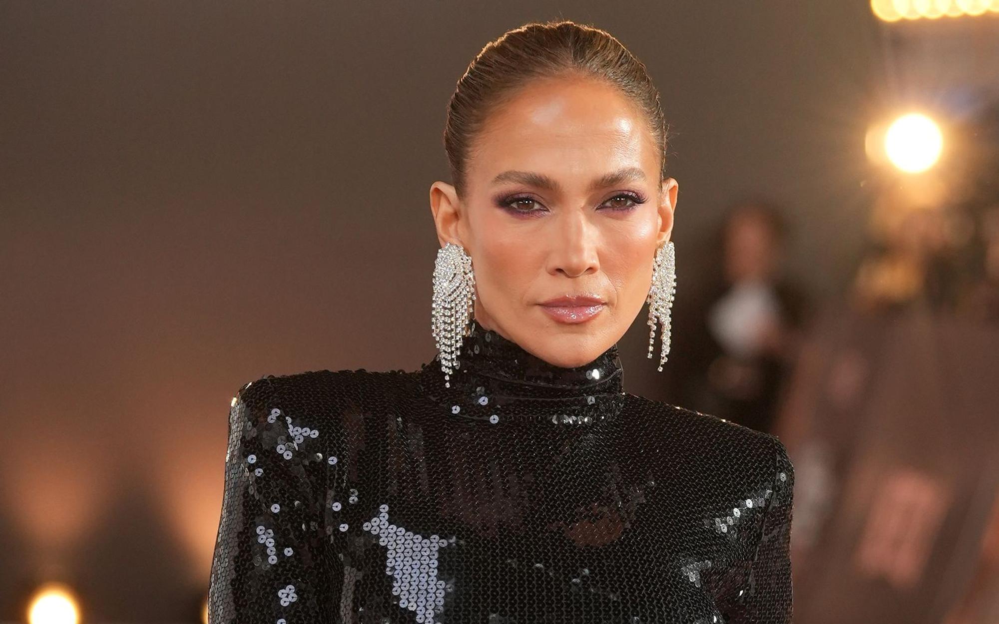Manche Stars wie Jennifer Lopez nahmen es mit der eigenen Altersangabe nicht ganz so genau. (Bild: Dominic Lipinski/Getty Images)