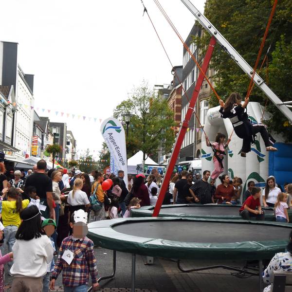 26.9.2026:
Weltkindertag in der City in GM.