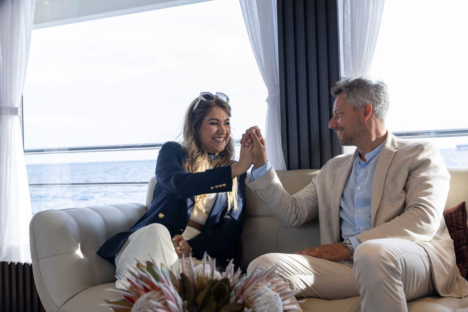 Cornelius Kistler ist „der erfolgreichste Yachtbroker Monacos“, erklärt „Yacht Deals Monaco“. Gemeinsam mit Expertin Marcela de Kern Royer sucht er die Sendung ein neues Mitglied für sein Team. (Bild: 2026 The Walt Disney Company)