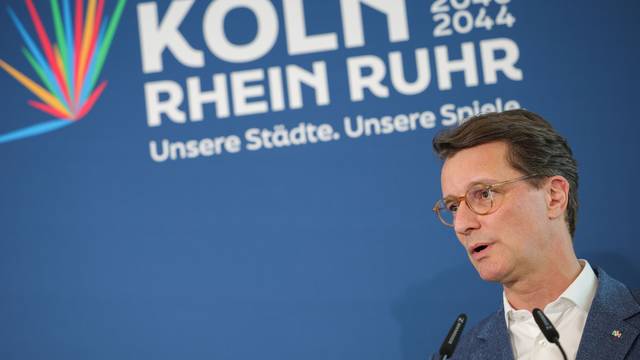 Hendrik Wüst (CDU), Ministerpräsident des Landes NRW, spricht in Köln über die Olympia-Bewerbung von NRW.