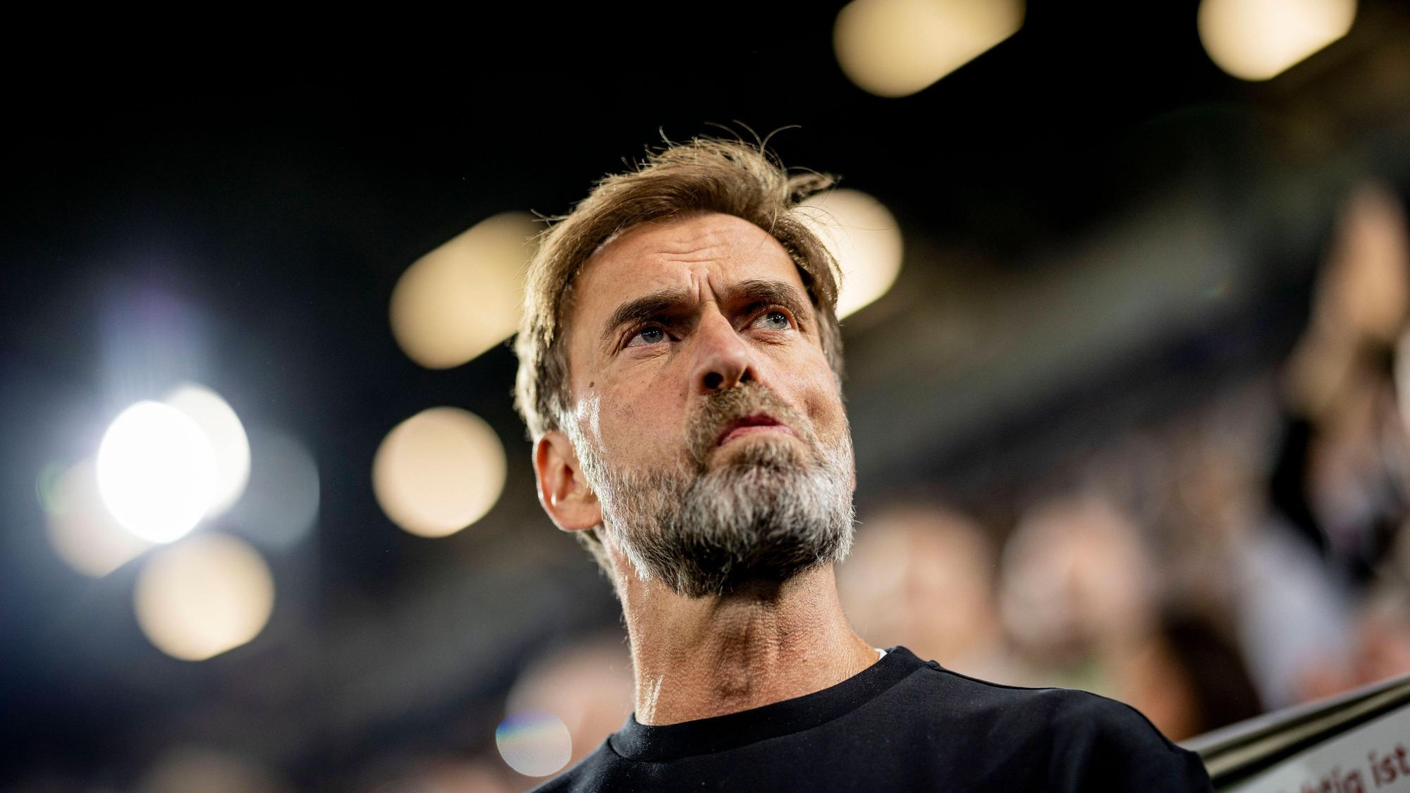 Jürgen Klopp hat die Pleite gegen Griechenland in Kauf genommen – und sich vor seine Spieler gestellt.