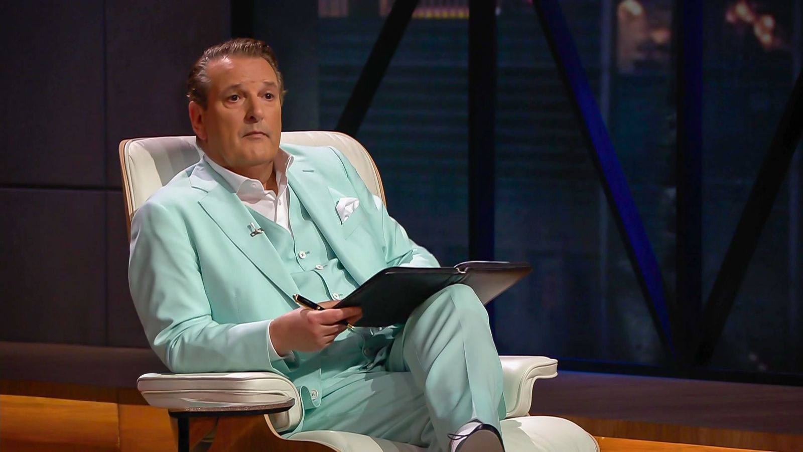 Ralf Dümmel bietet den Gründern 250.000 Euro für 20 Prozent - und kann sich den Deal am Ende sichern. (Bild: RTL)