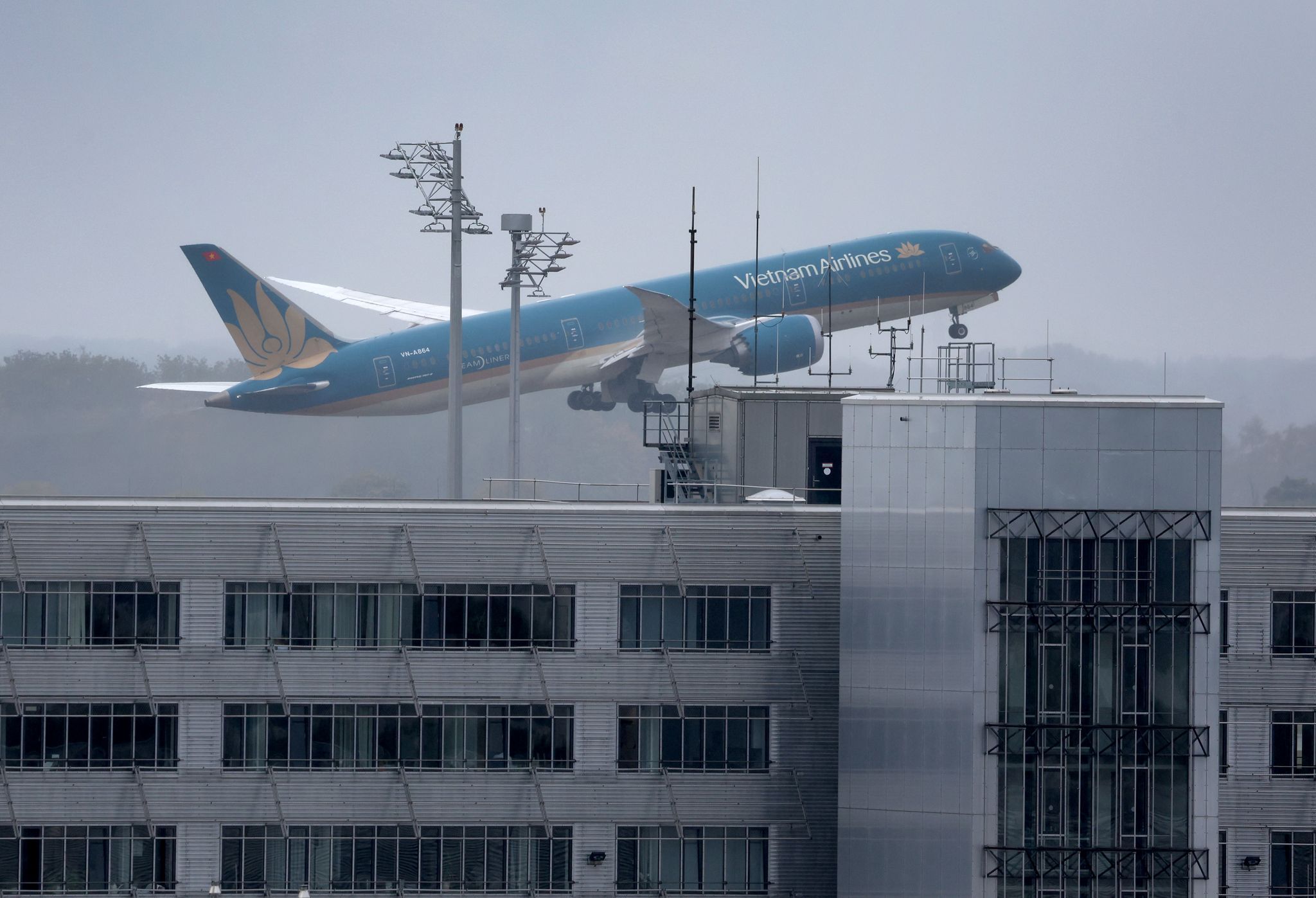 Nach Zwischenfall beim Start eines Flugzeugs von Vietnam Airlines
