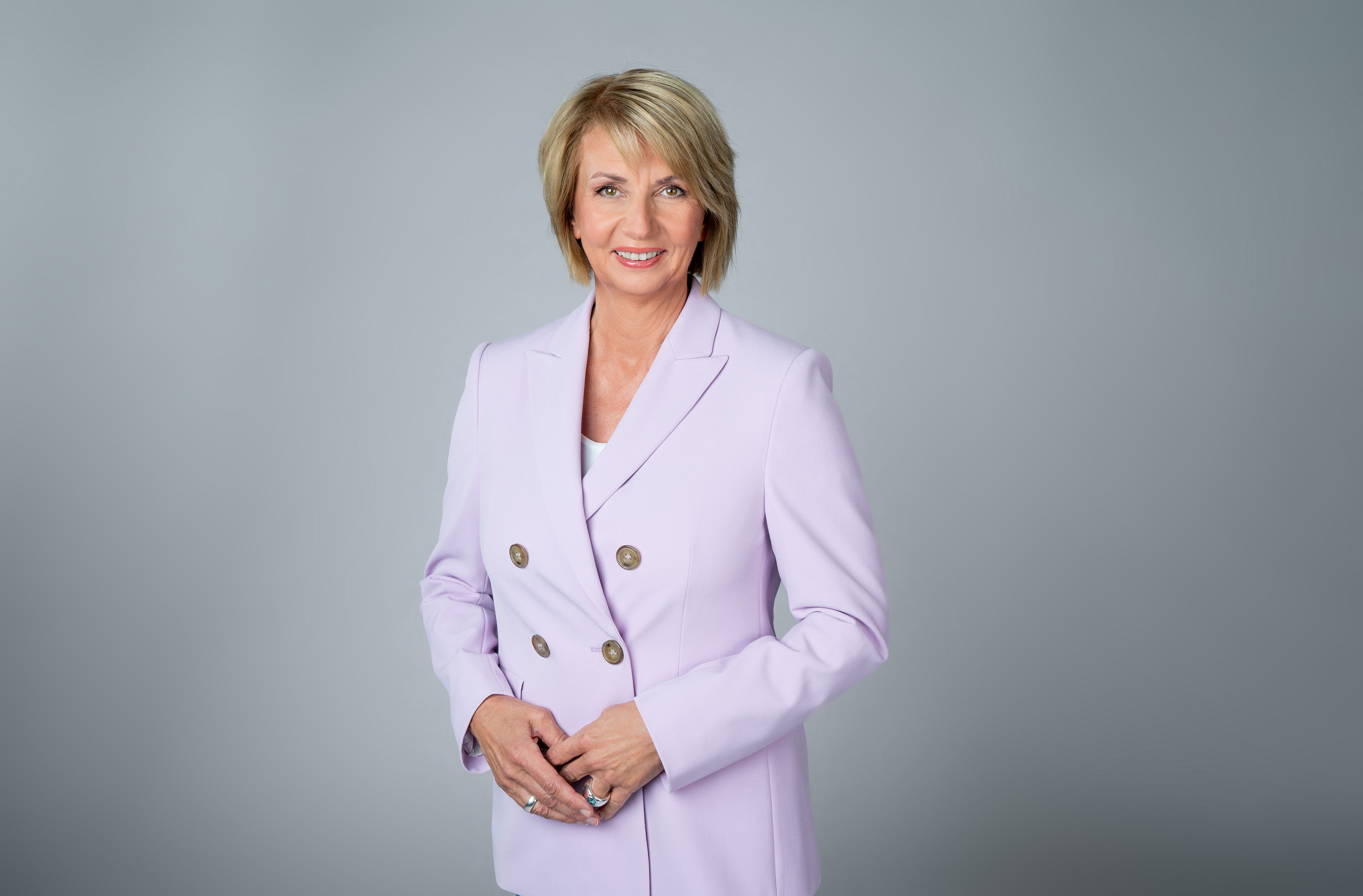 "WDR aktuell" - Moderatorin Martina Eßer