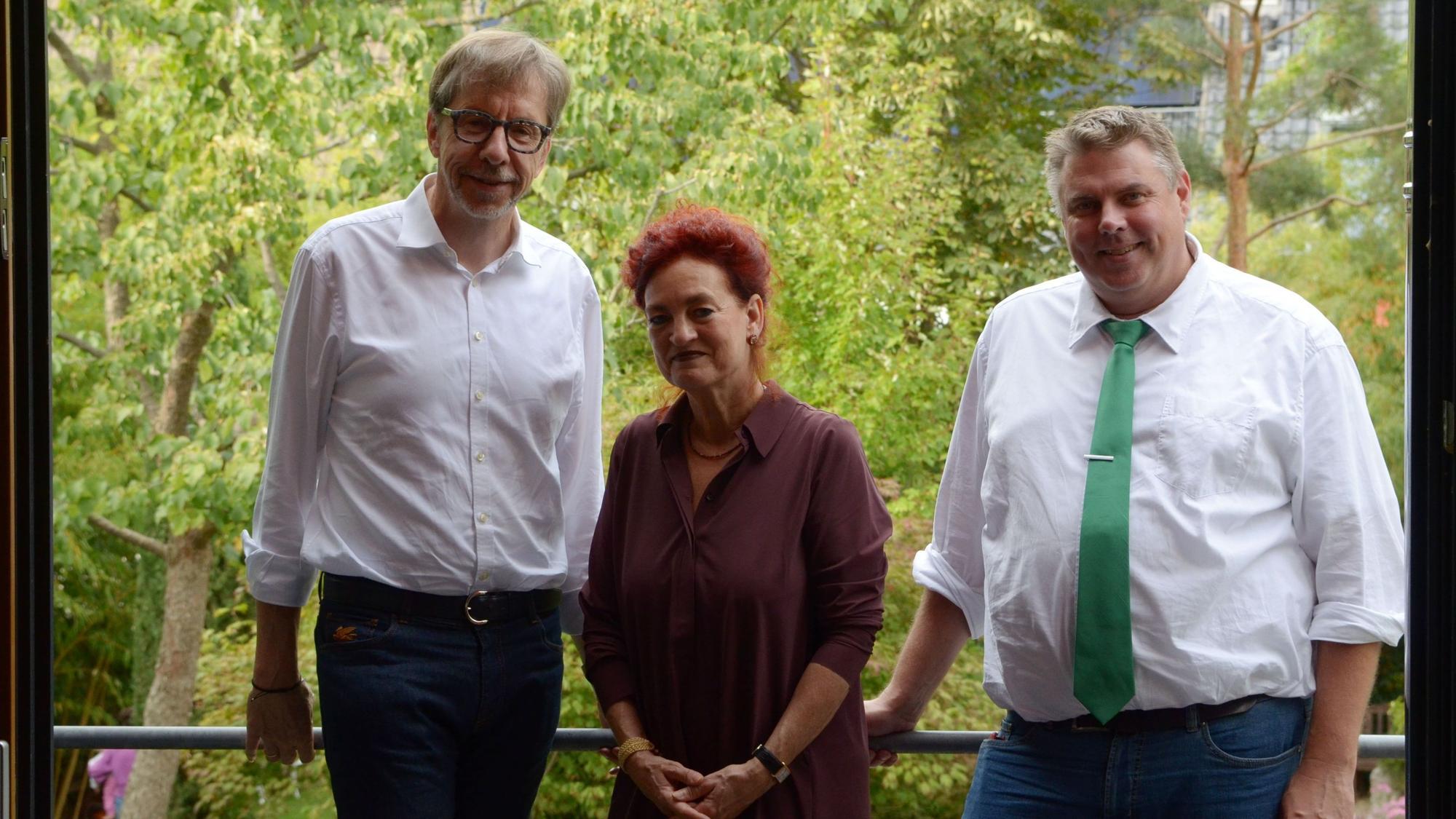 Dr. Hubertus Rüber (l.), Prof. Ulrike Bardt und Michael Mombaur stellen das Programm des 29. Euskirchener Dialogs vor.