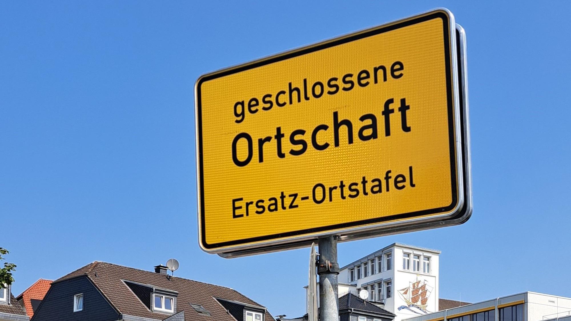 Eine der vielen neuen Ortstafeln in Wipperfürth.