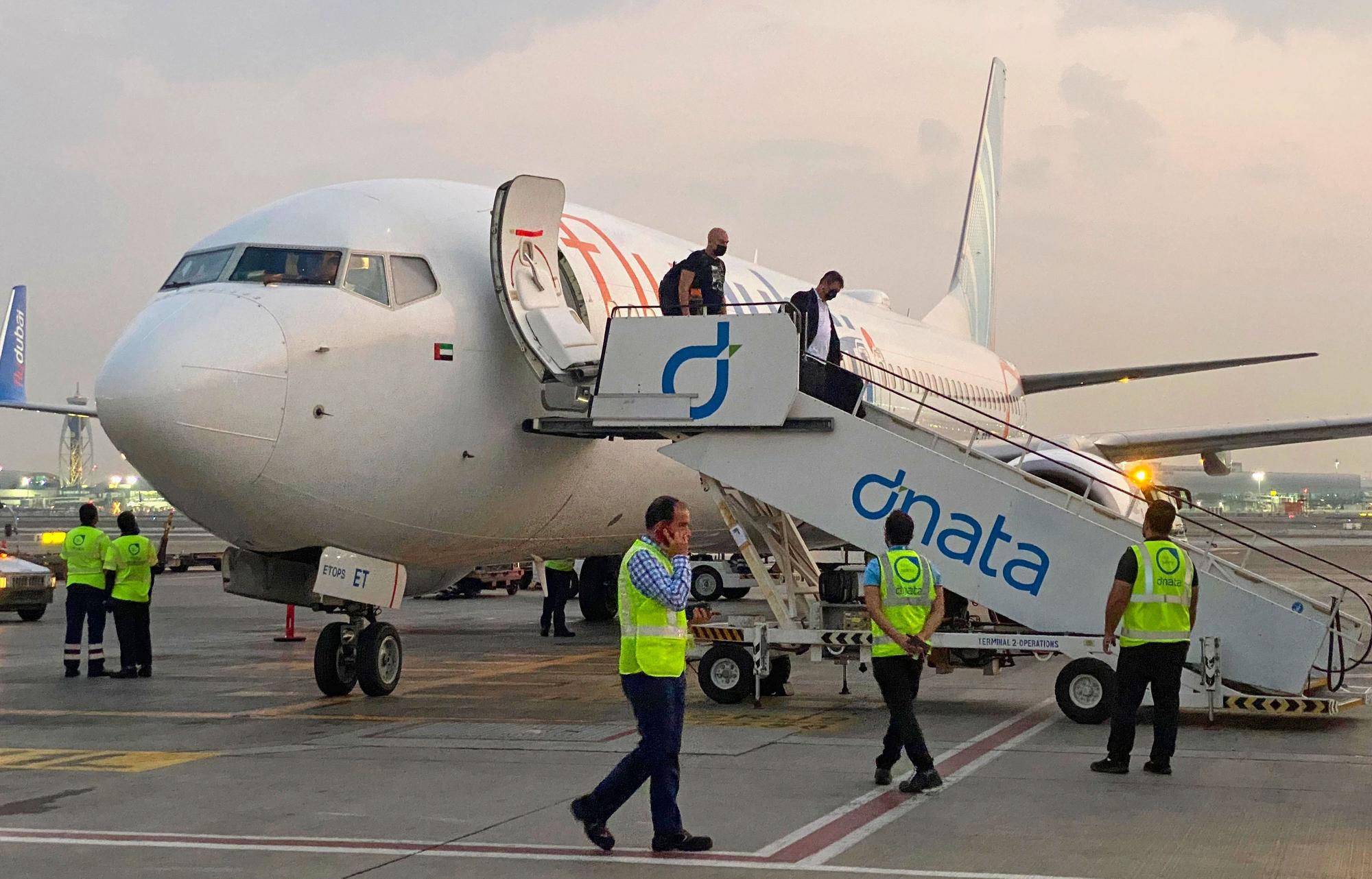 Ein Flugzeug auf dem Weg von den Vereinigten Arabischen Emiraten nach Tel Aviv hat nach israelischen Medienberichten ein Notfallsignal gesendet. (Symbolbild)