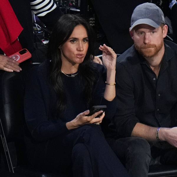 Herzogin Meghan und Prinz Harry im Publikum.