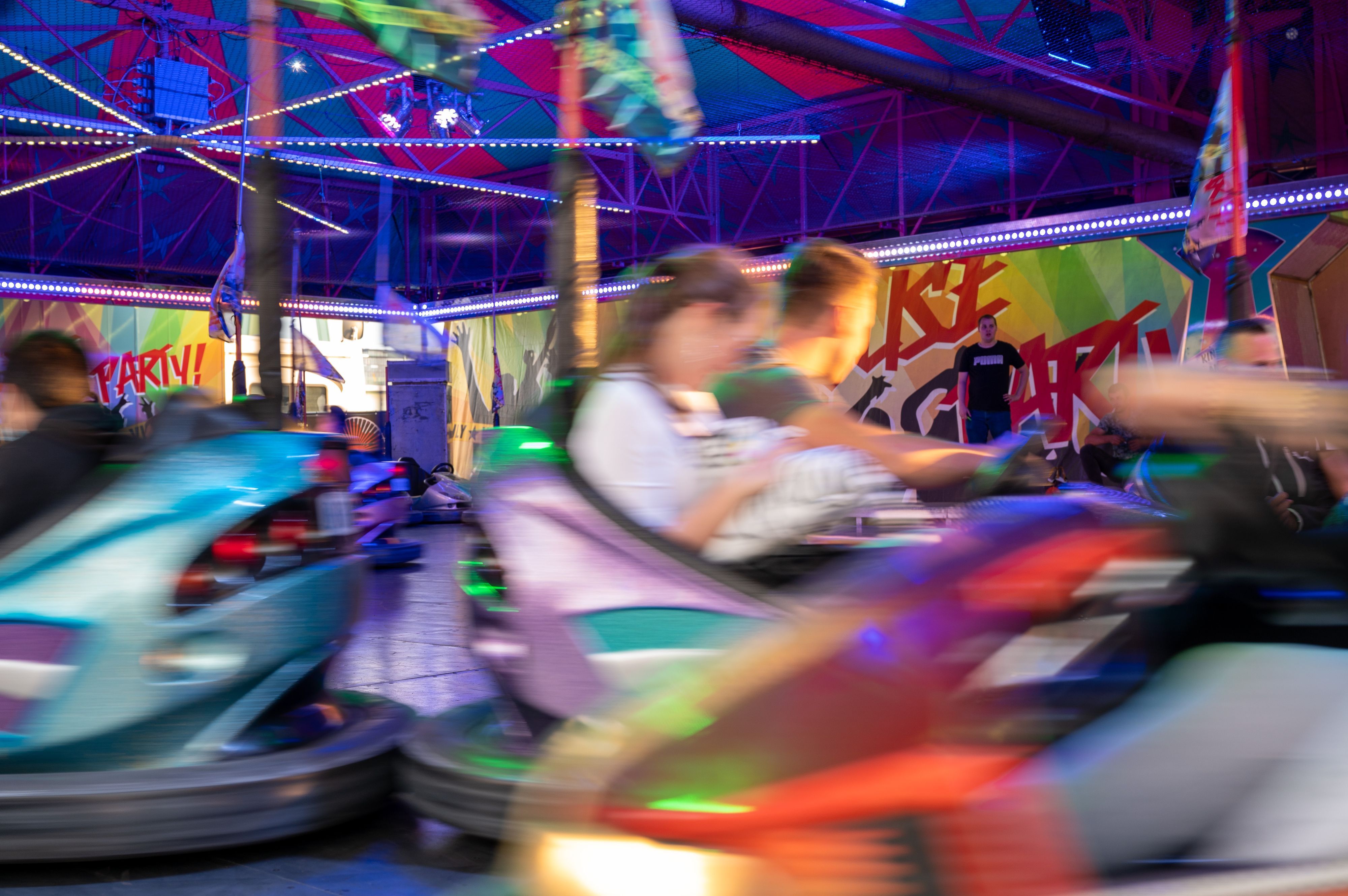 Autoscooter ist beliebt auf der Kirmes. (Symbolbild)