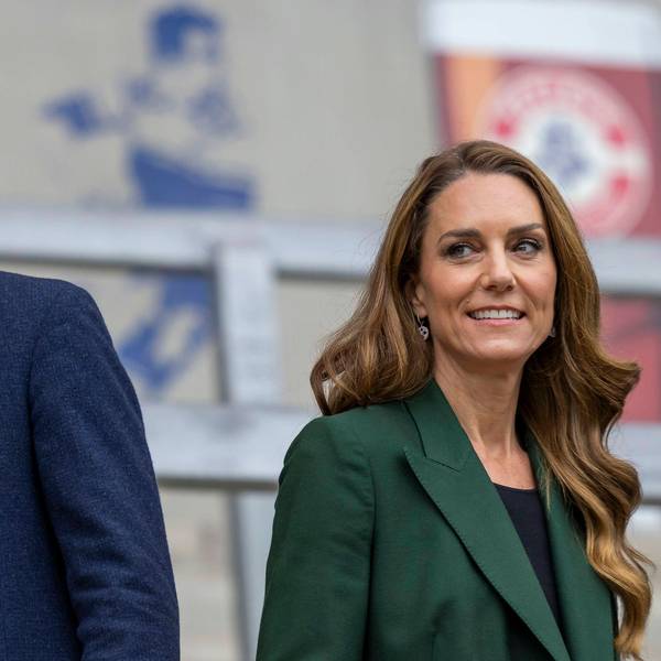Der Prinz und die Prinzessin von Wales im DIY Kitchens Stadium, der Heimspielstätte von Wakefield Trinity in West Yorkshire.