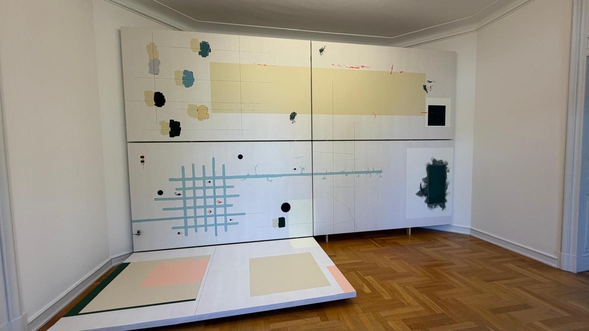 Über im Kunstwerk versteckte Soundboxen werden die elektronischen Kompositionen von Gábor Lázár abgespielt.