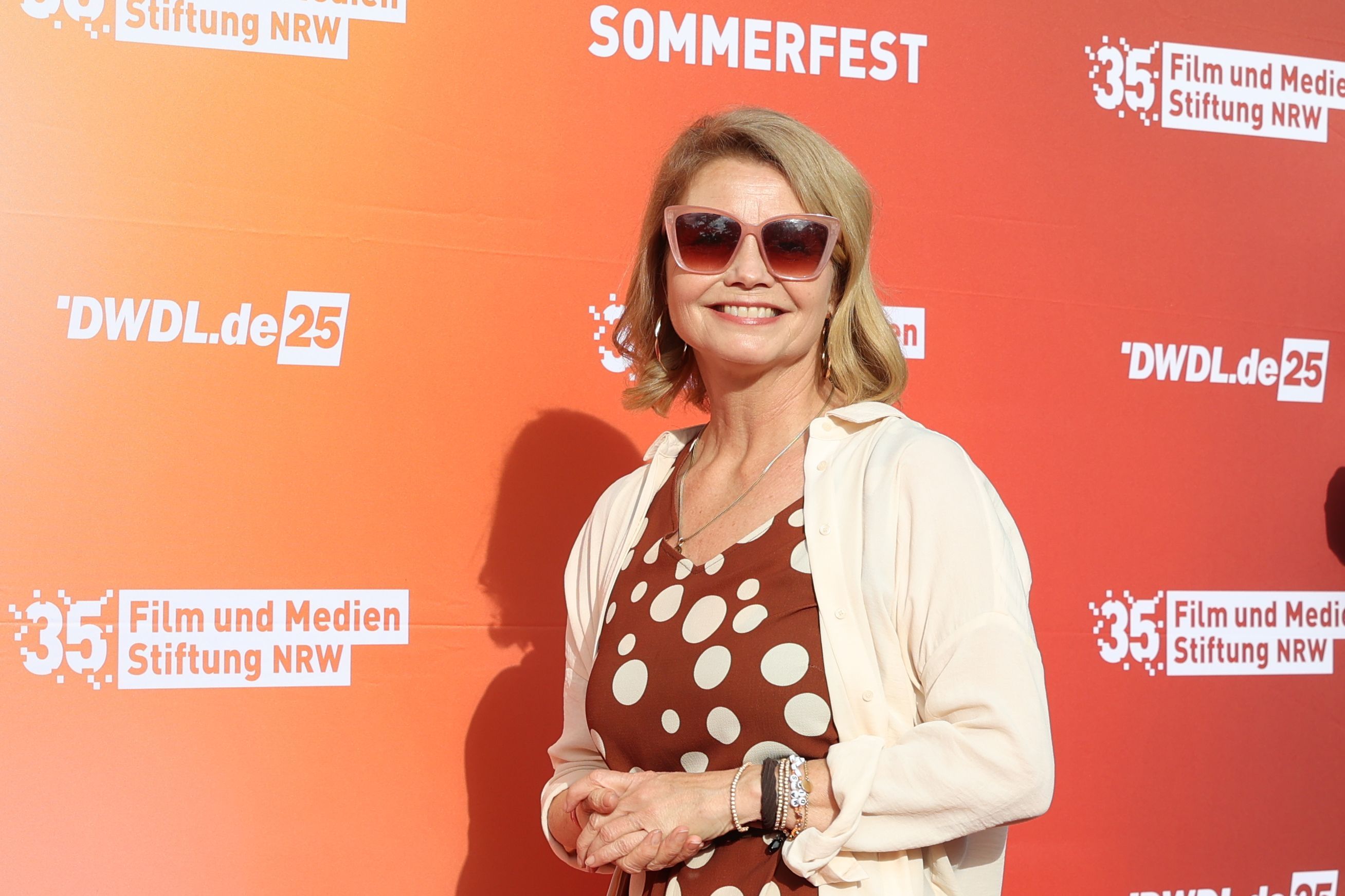 17.06.2026: Köln: Sommerfest Film- und Medienstiftung NRW im Park Café (Rheinpark):  35-jährige Bestehen der Film- und Medienstiftung NRW sowie das 25-jährige Jubiläum des Medienmagazins DWDL. Schauspielerin Annette Frier. Foto: Martina Goyert