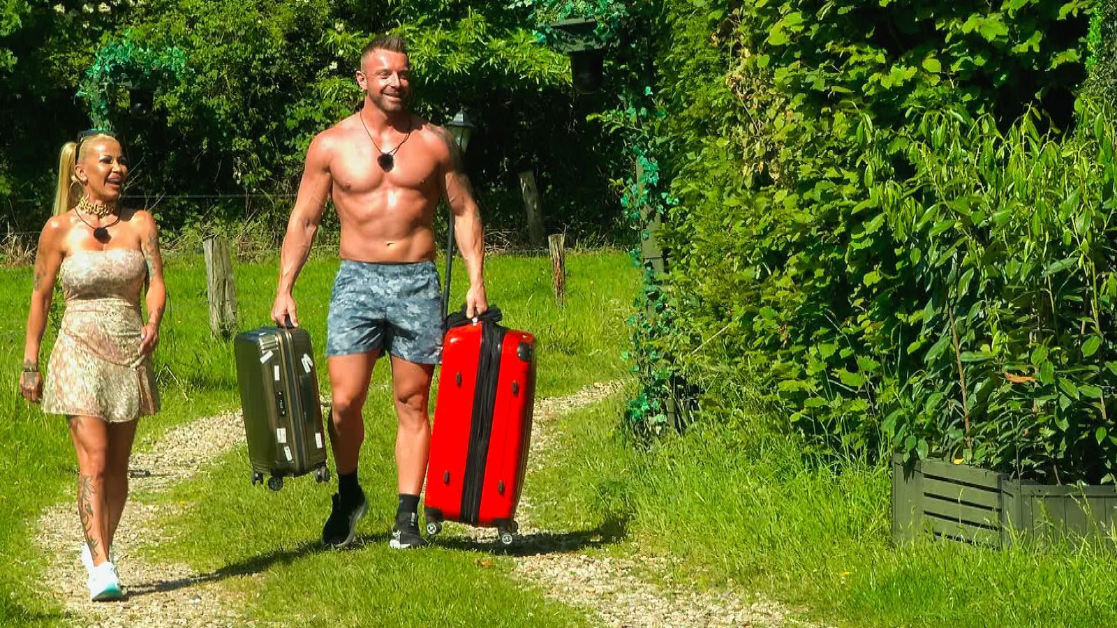 Neues Paar, neuer Stress: Ginger und Lukas ziehen ein.  (Bild: RTL)