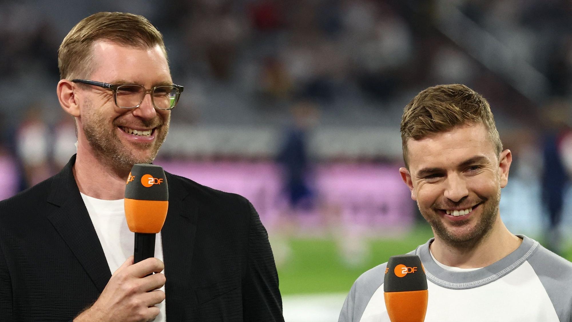 TV-Experten Per Mertesacker (l.) und Christoph Kramer.