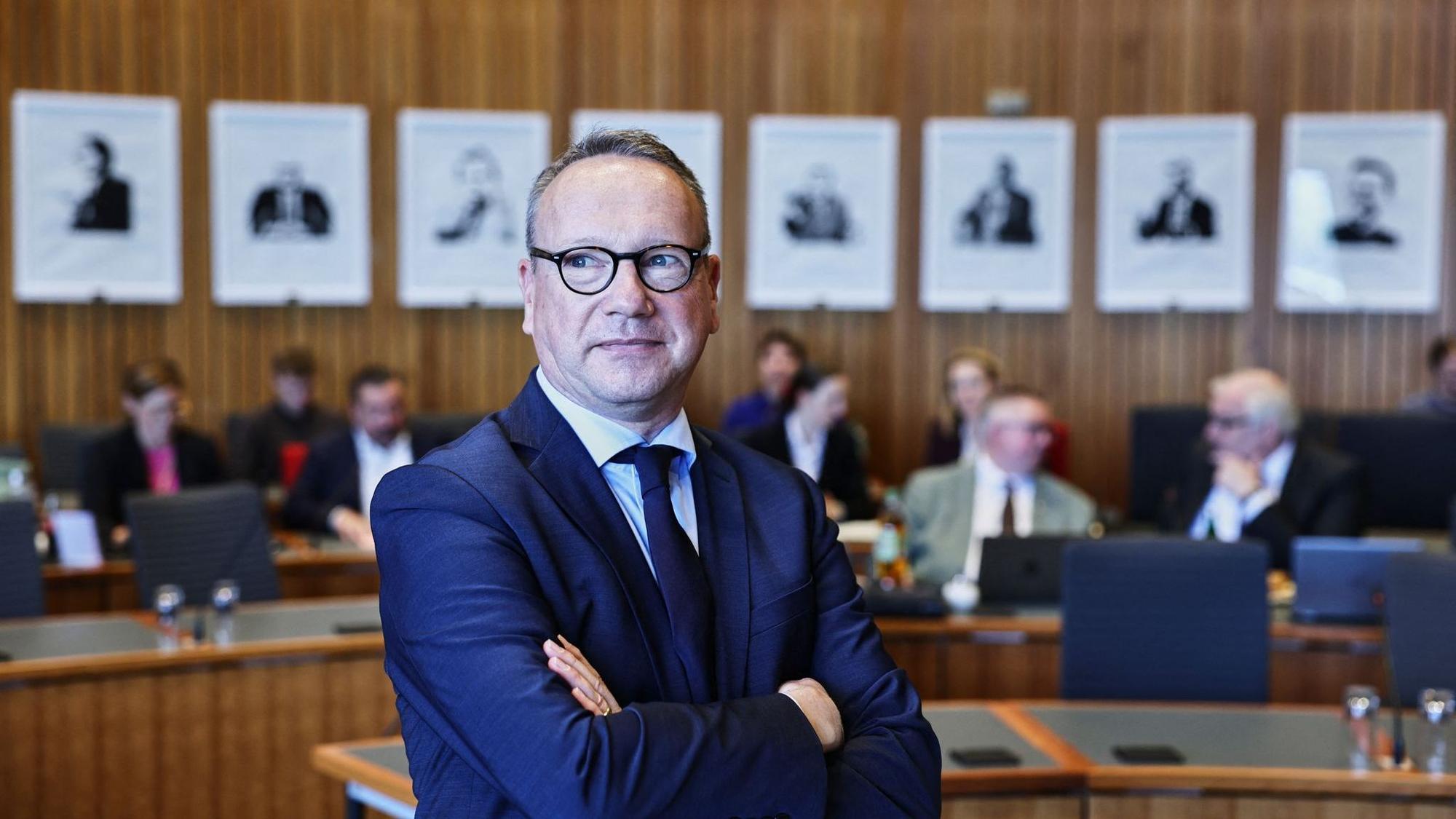 Justizminister Limbach im U-Ausschuss zu Solingen