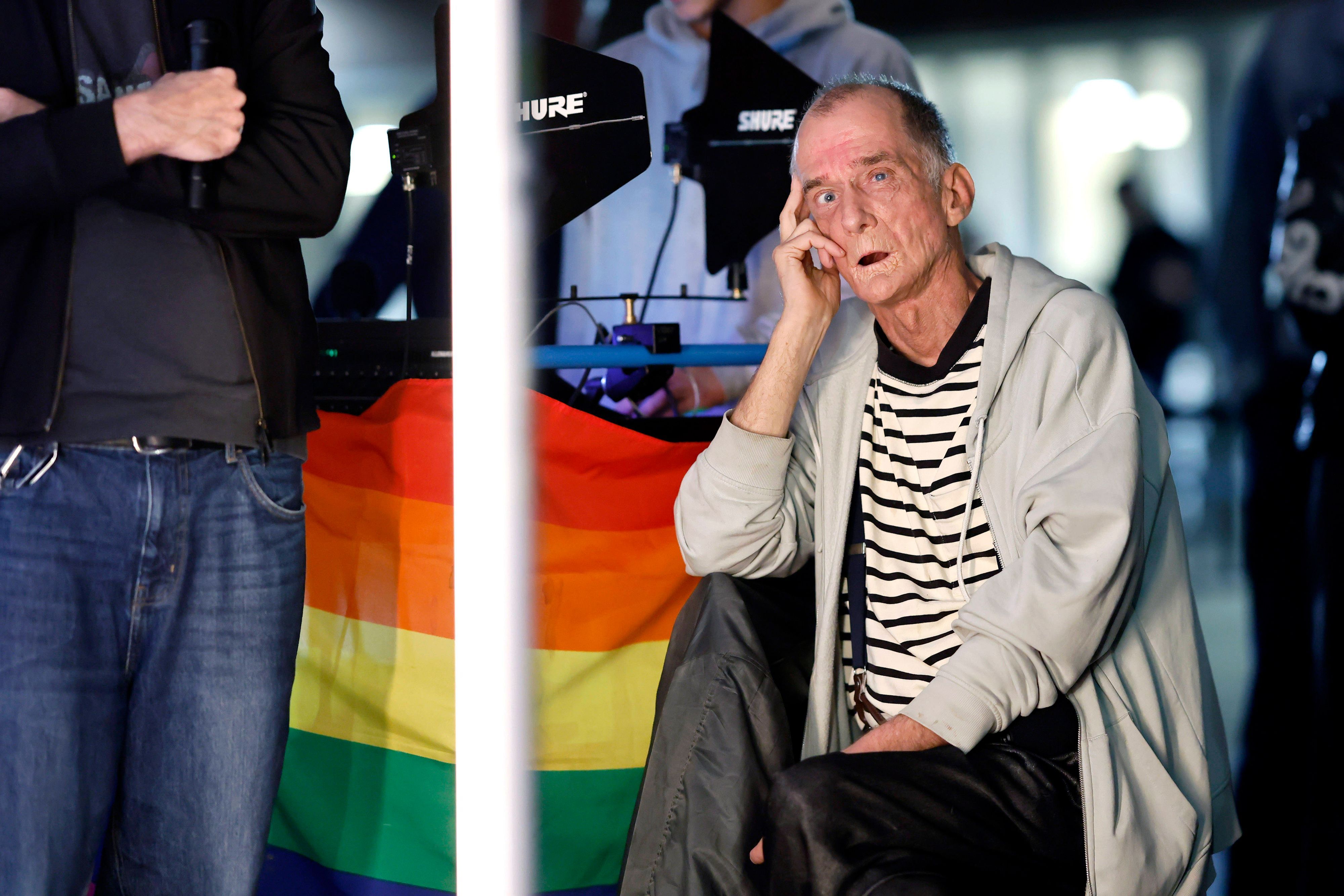 Schauspieler Georg Uecker bei der Community-Einweihung des Dirk-Bach-Platzes.