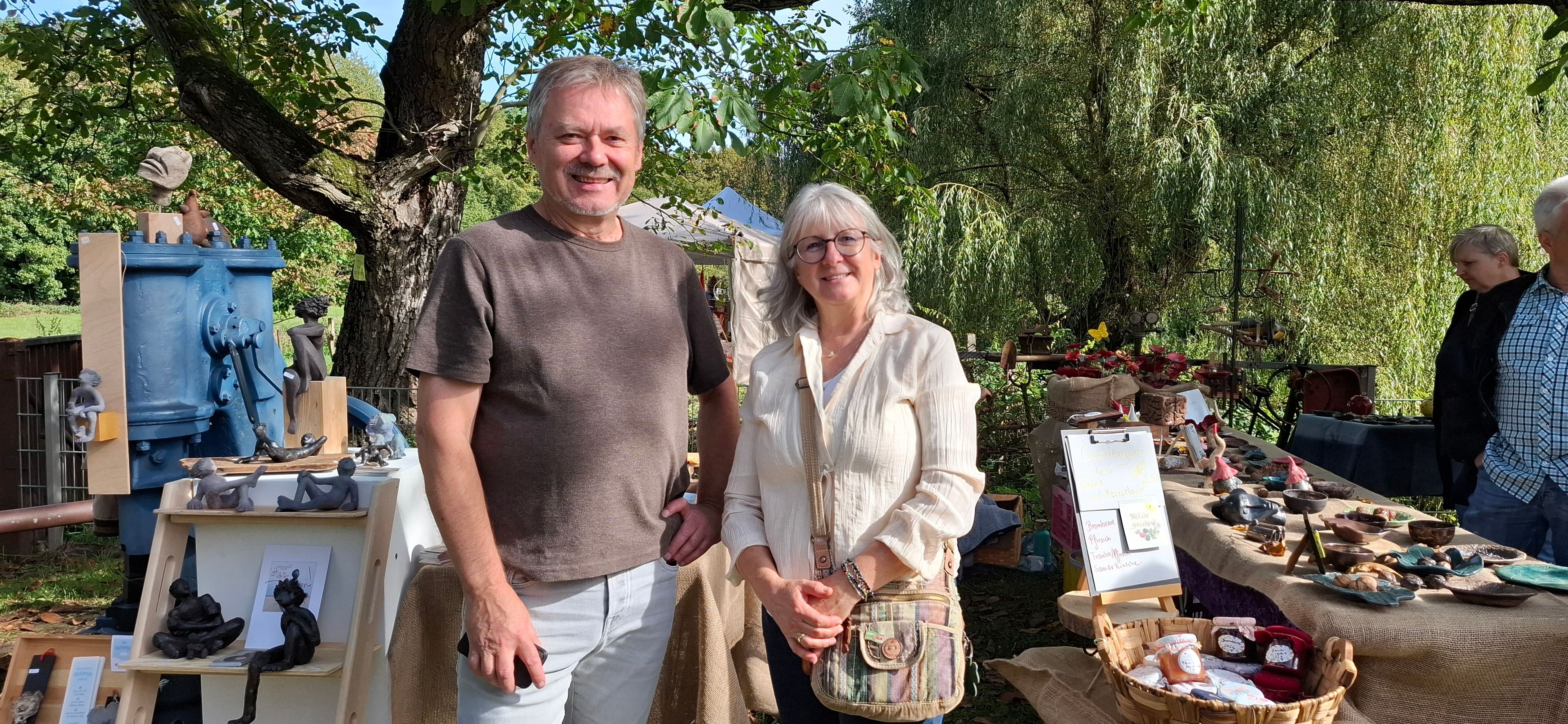 Norbert Kaluza und Gabriele Schwietz, die Organisatoren des Kunstmarkts am Sensenhammer