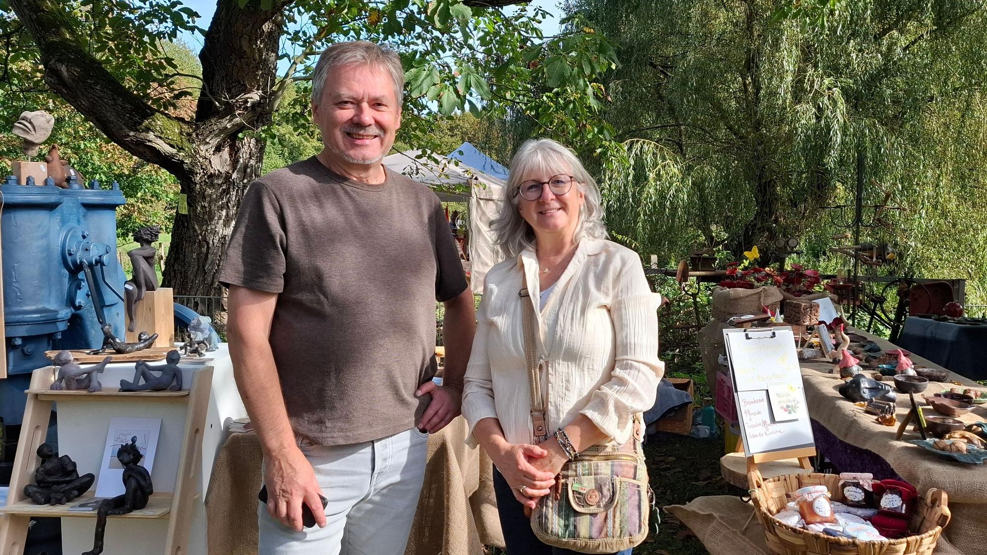 Norbert Kaluza und Gabriele Schwietz, die Organisatoren des Kunstmarkts am Sensenhammer