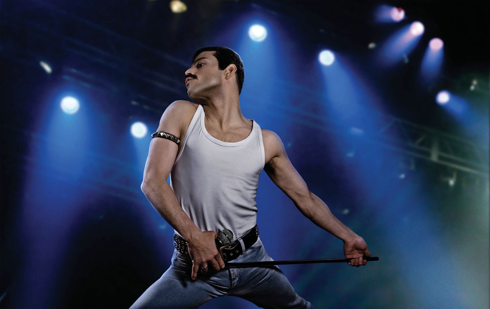 Freddie Mercury wurde mit der Band Queen zum Weltstar und gilt als einer der größten Musiker aller Zeiten. 2018 würdigten ihn Bryan Singer und Dexter Fletcher mit einem eigenen Film.  (Bild: 2018 Twentieth Century Fox)