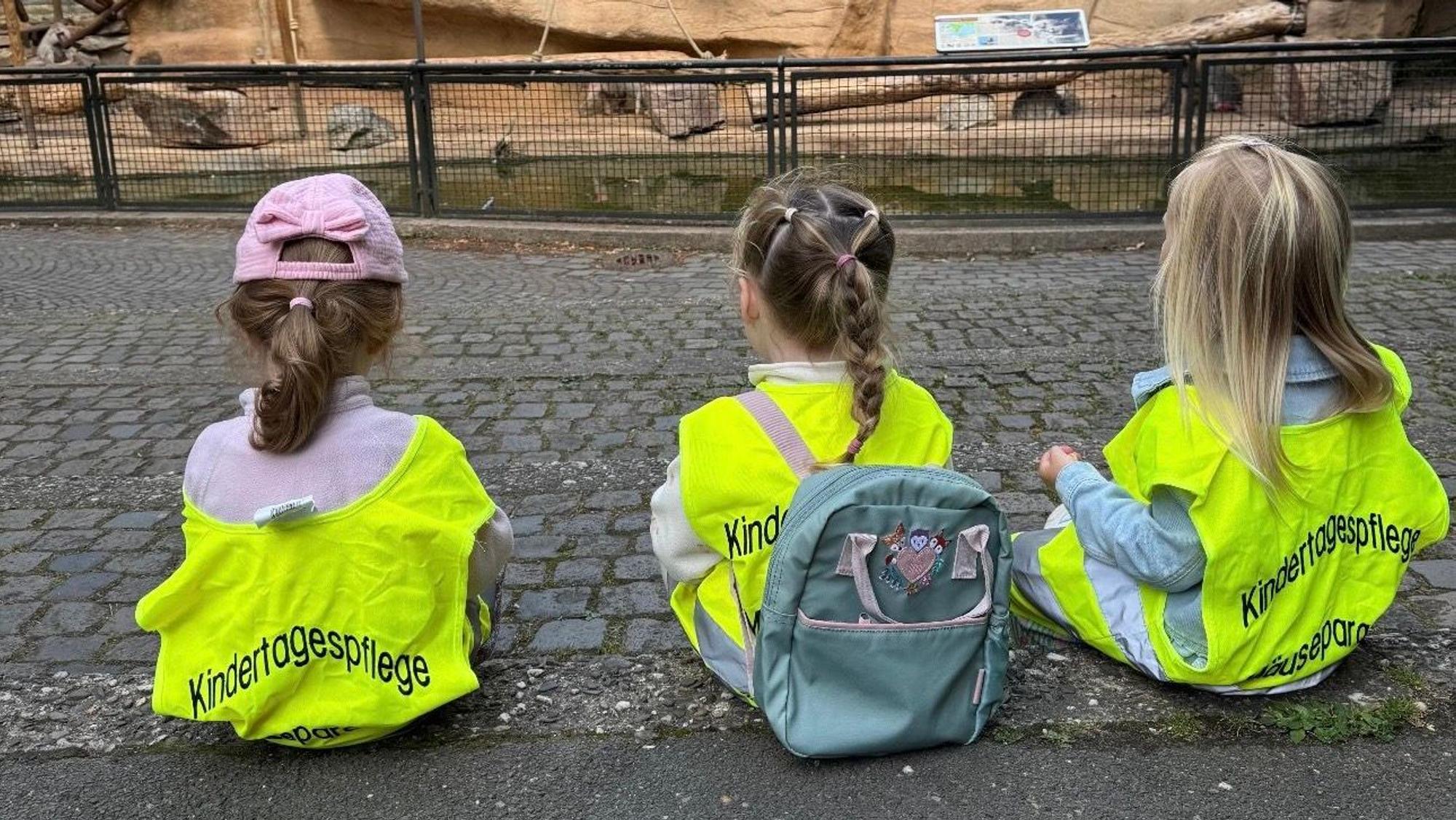 Auf Entdeckungstour im Zoo: Vanessa Meuskens unternimmt auch Ausflüge mit den Kindern.