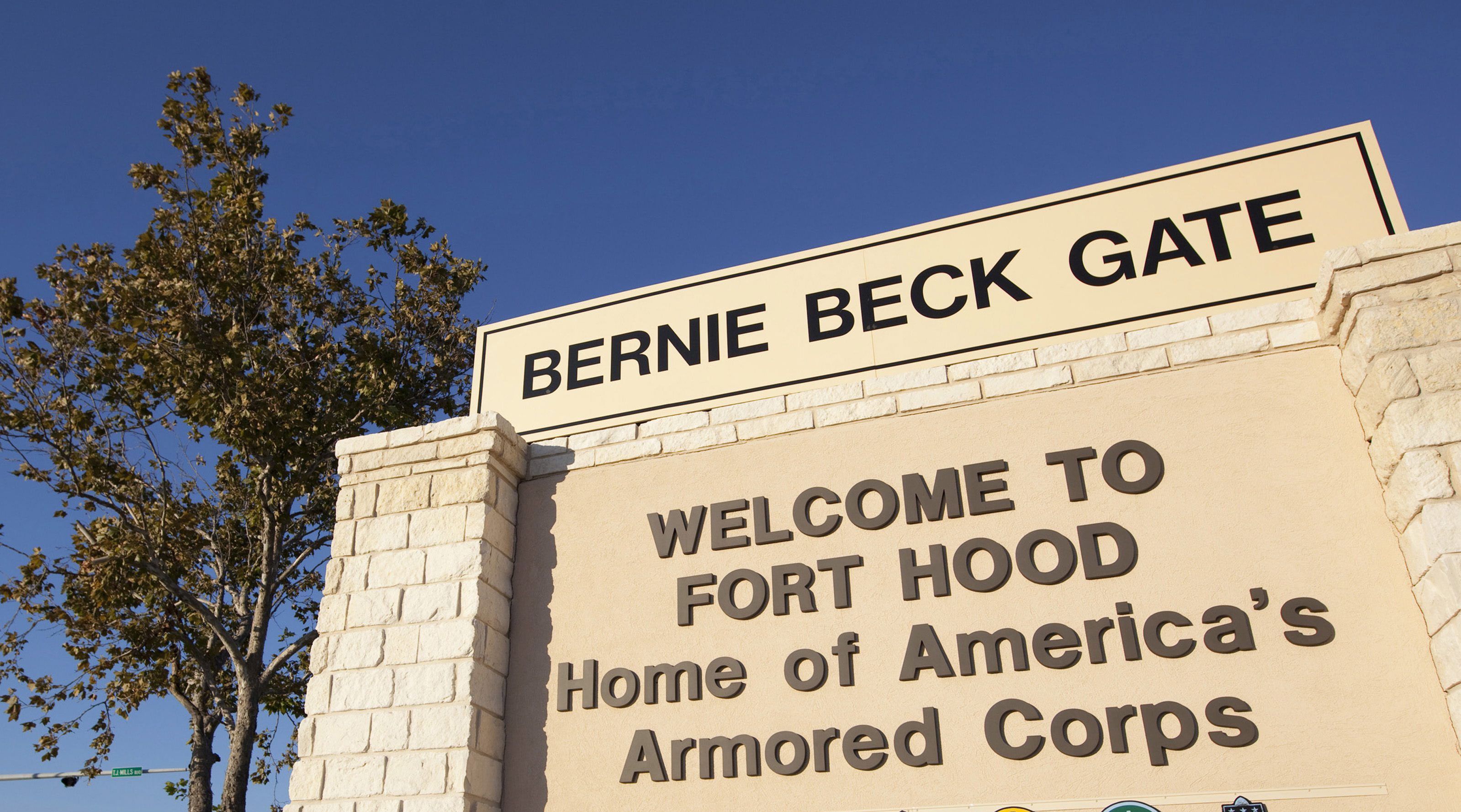 Im Jahr 2009 kam es in Fort Hood zu einem Amoklauf, bei dem der Armeepsychiater Major Nidal Hasan 13 Menschen erschoss und Dutzende weitere verletzte, wofür er im August 2013 von einem Militärgericht zum Tode verurteilt wurde.