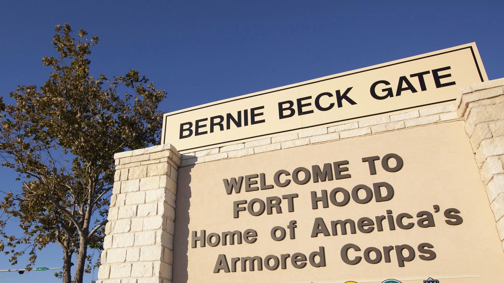 Im Jahr 2009 kam es in Fort Hood zu einem Amoklauf, bei dem der Armeepsychiater Major Nidal Hasan 13 Menschen erschoss und Dutzende weitere verletzte, wofür er im August 2013 von einem Militärgericht zum Tode verurteilt wurde.