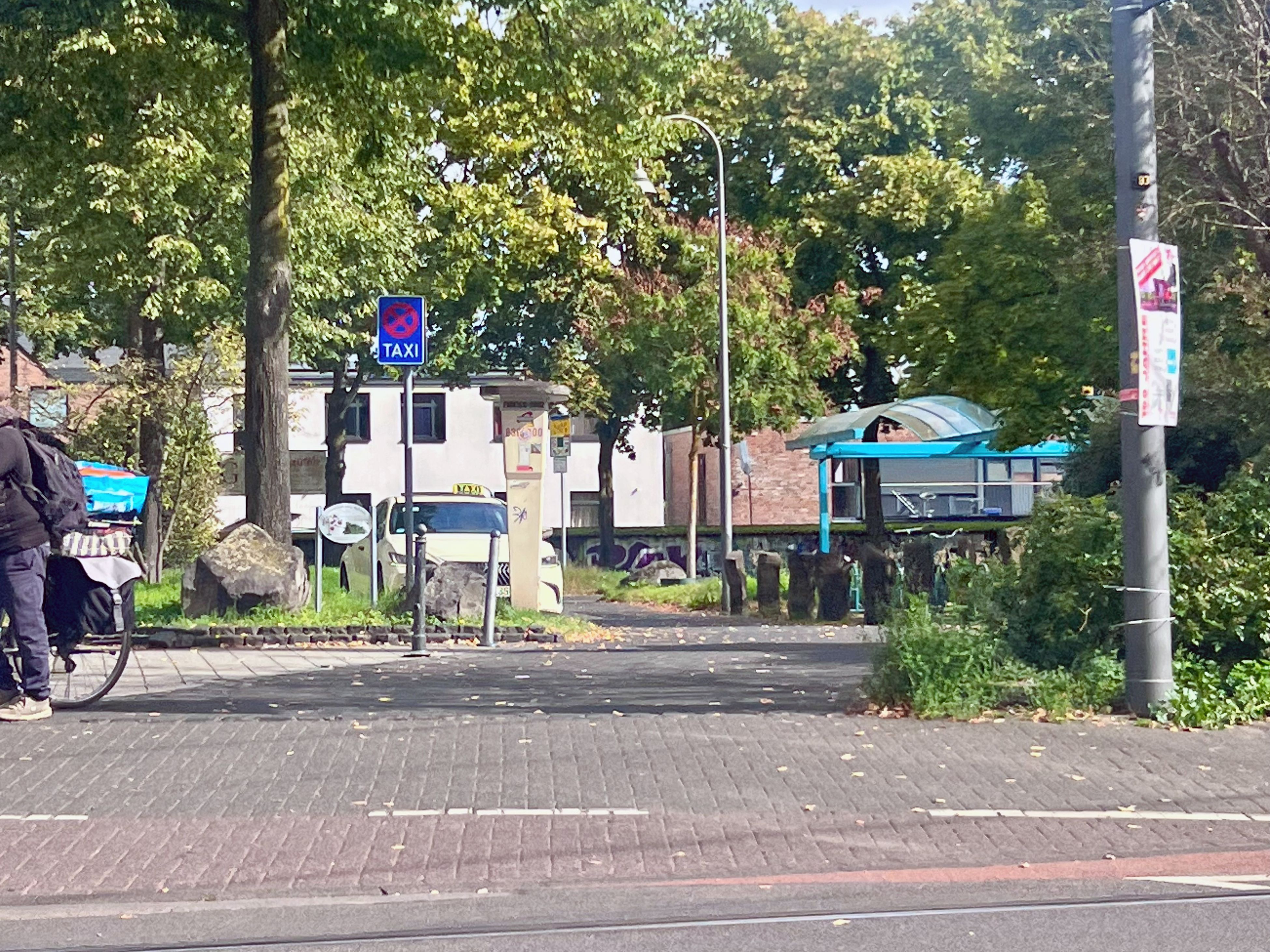 Der Taxistand am Poller Marktplatz soll verlegt werden.